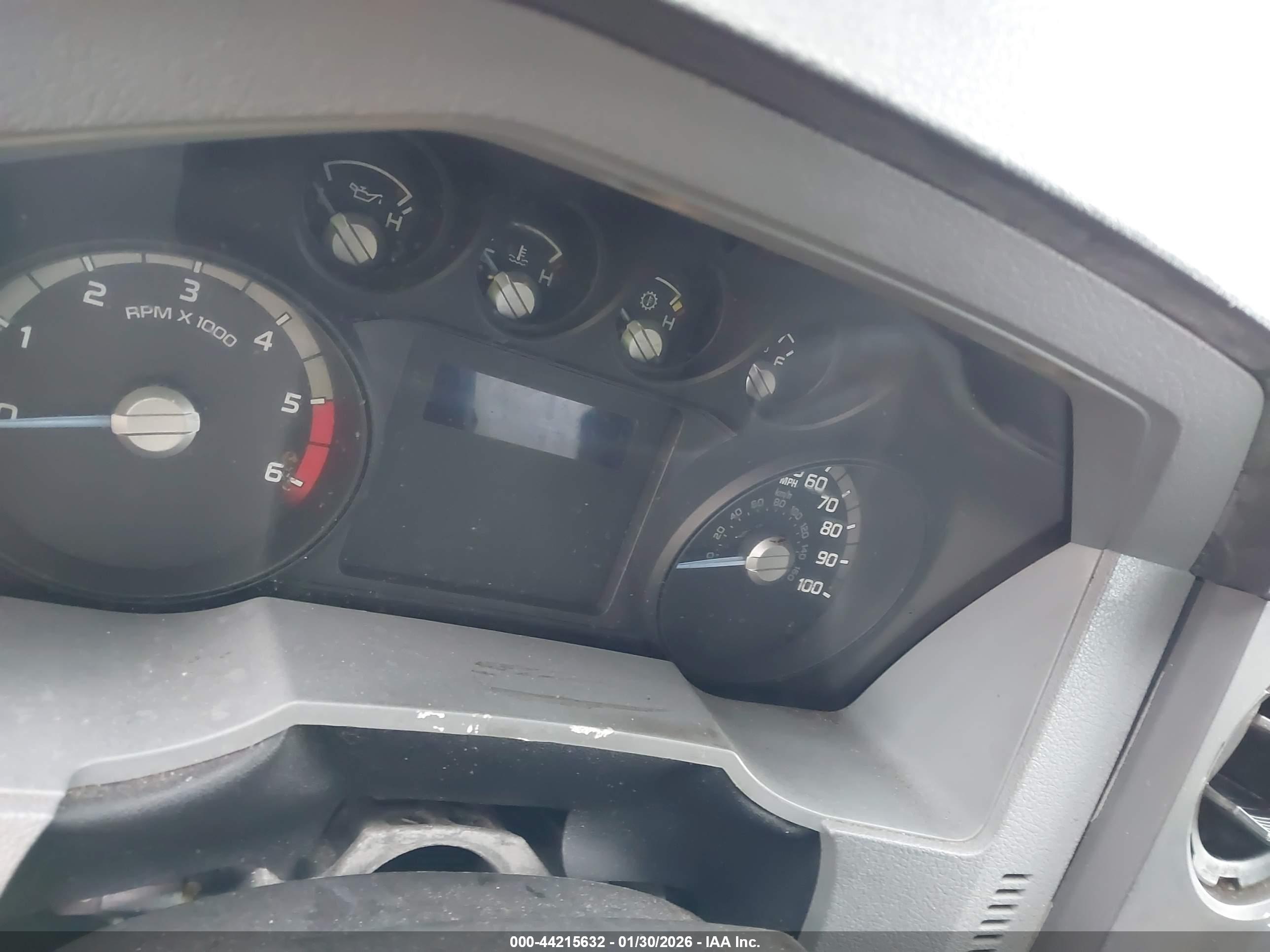 FORD F-650 image 6