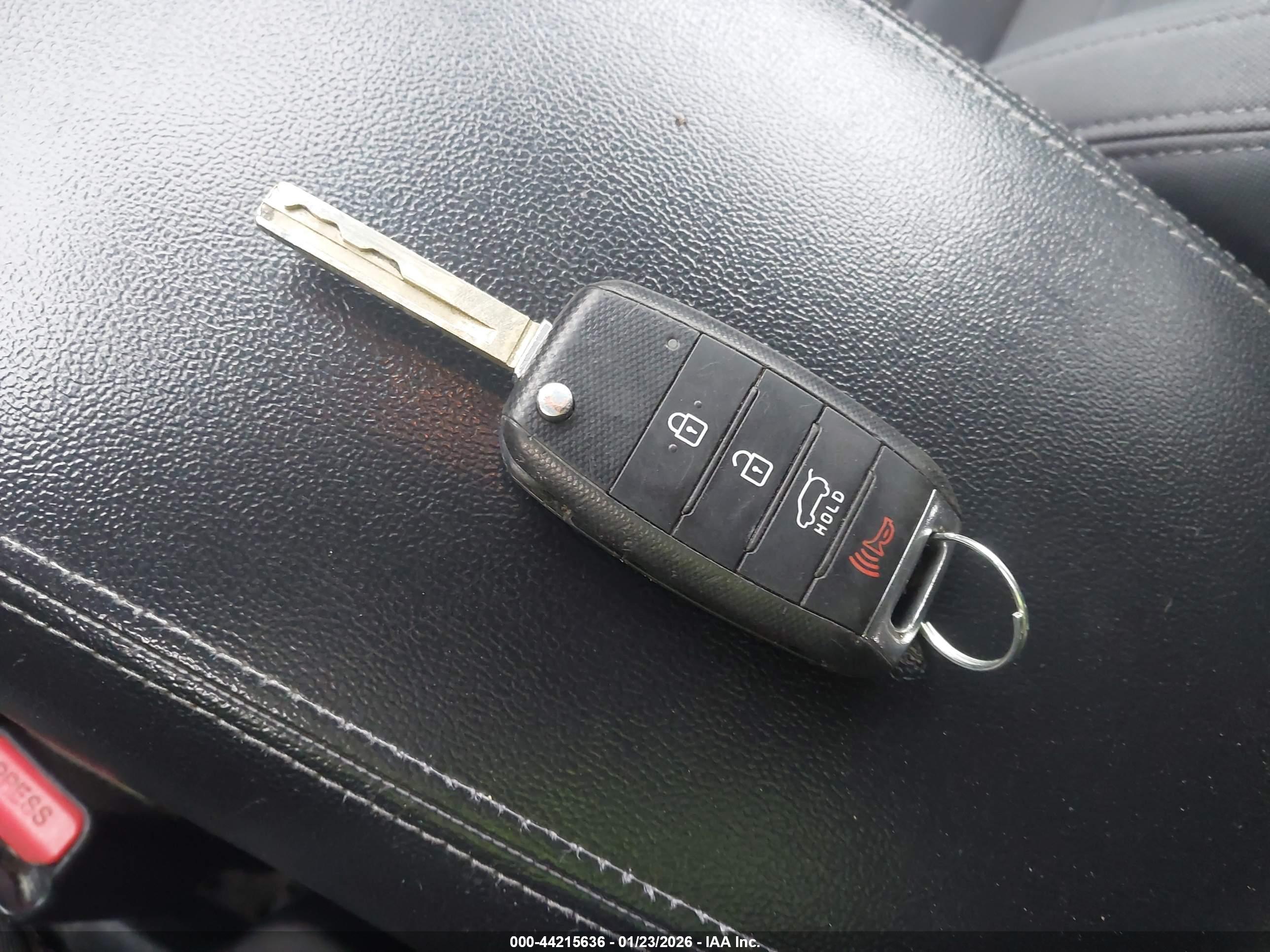 KIA SORENTO image 11