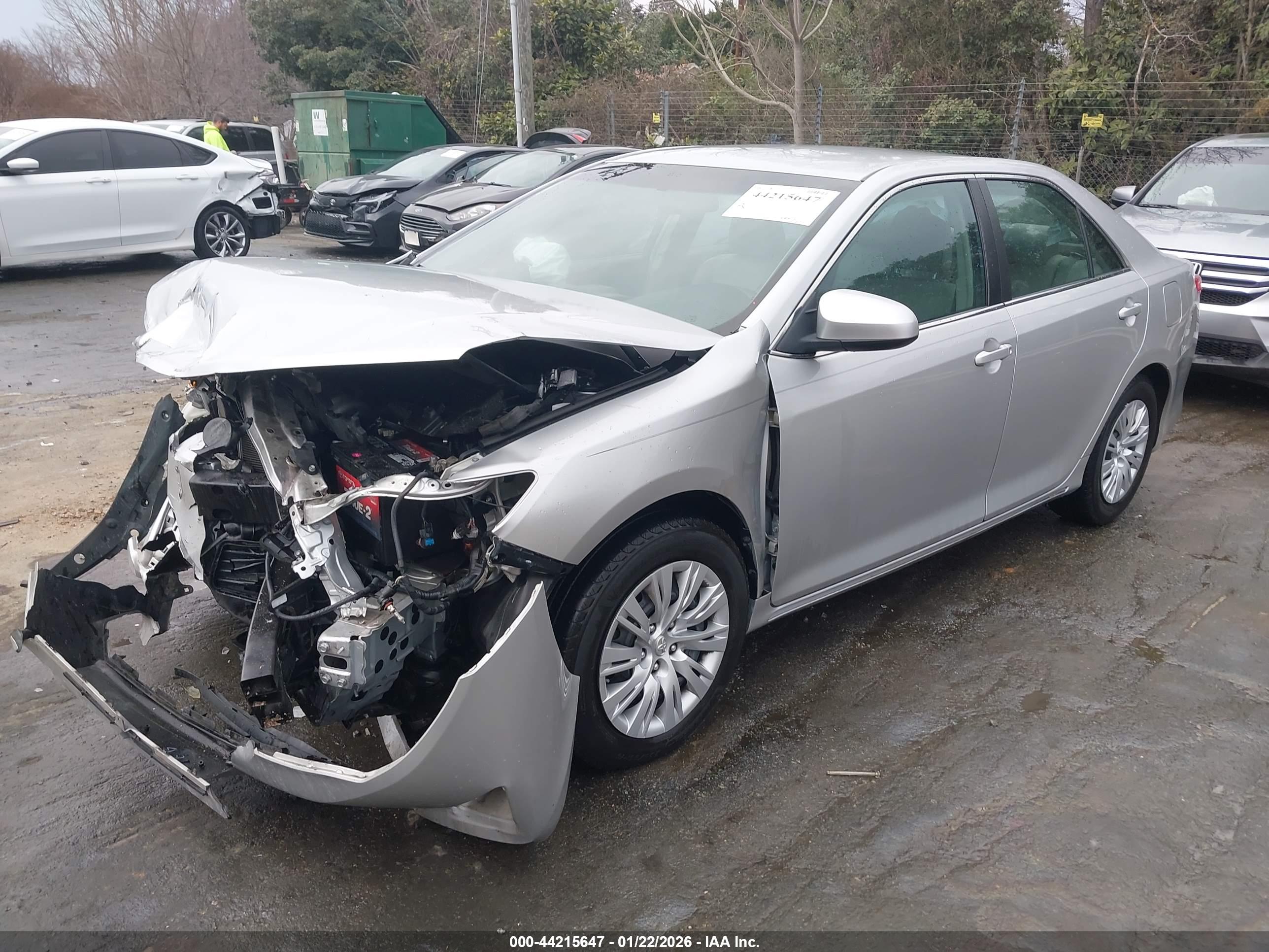TOYOTA CAMRY image 2