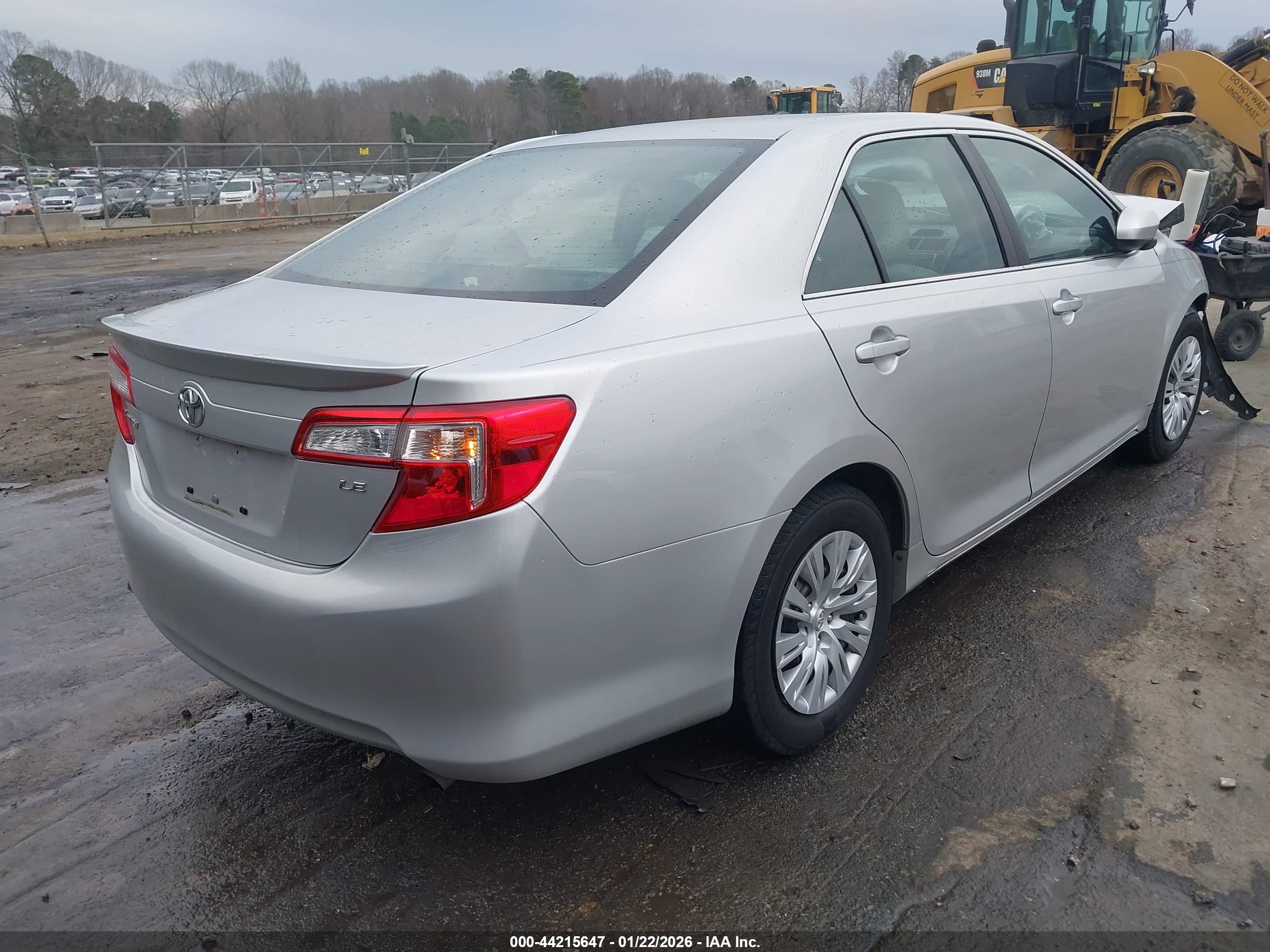 TOYOTA CAMRY image 4