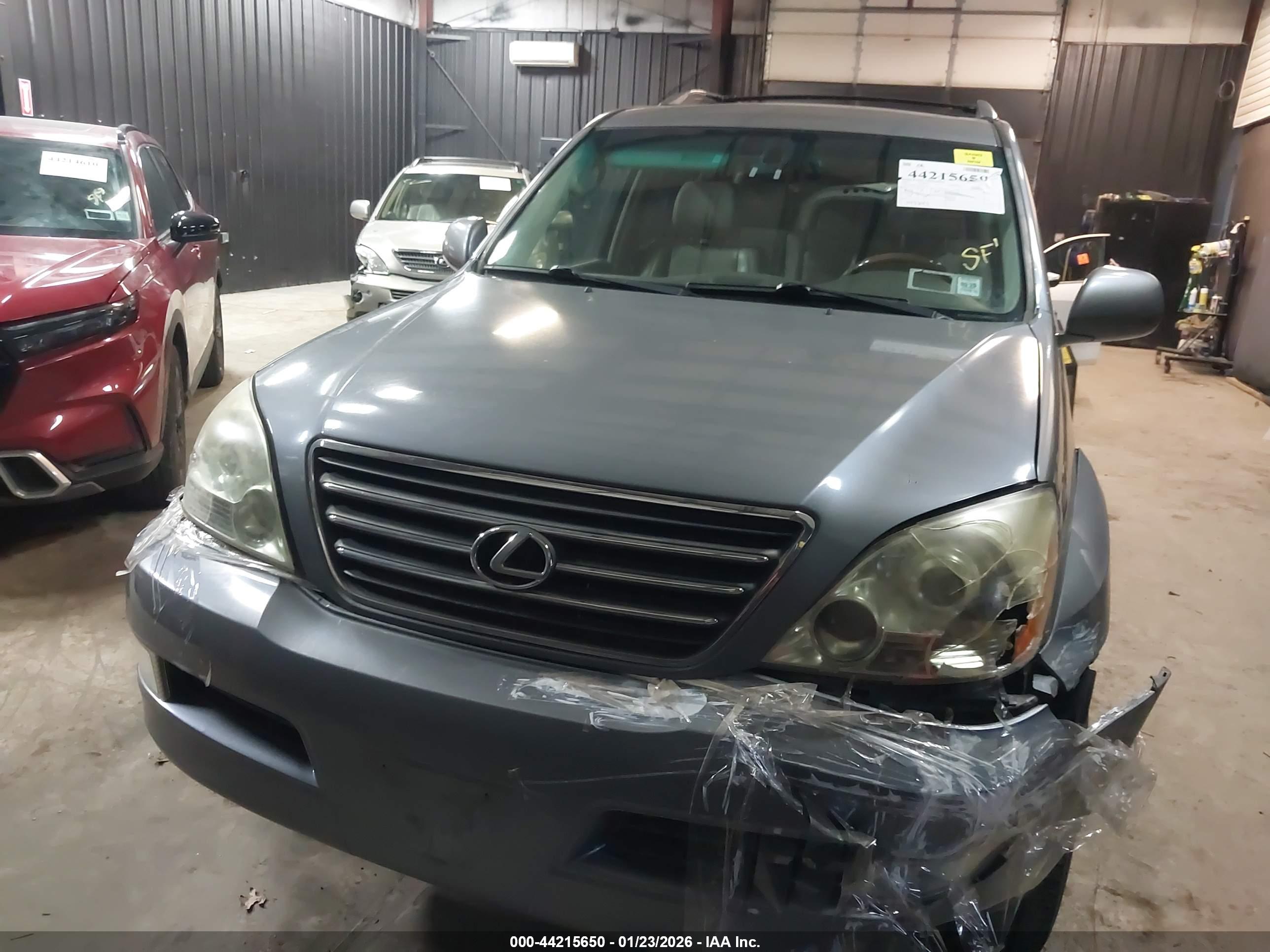 LEXUS GX image 6
