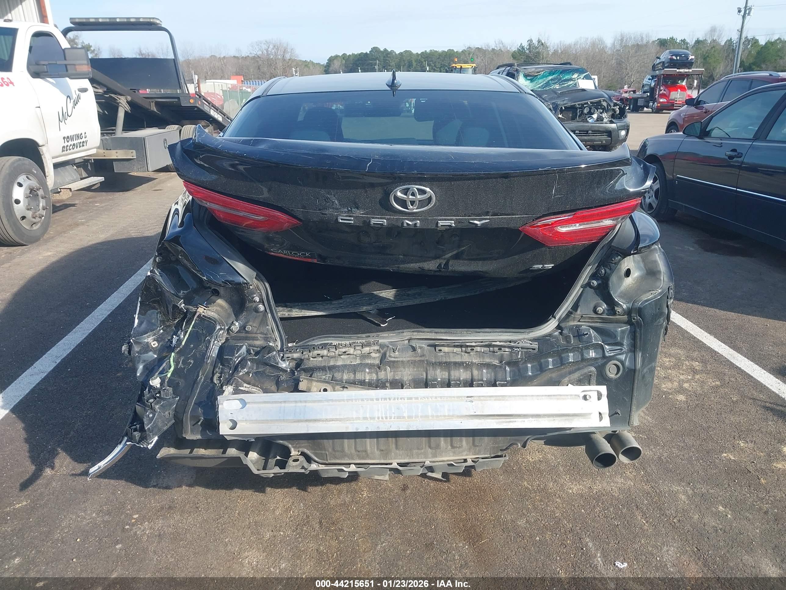 TOYOTA CAMRY image 6