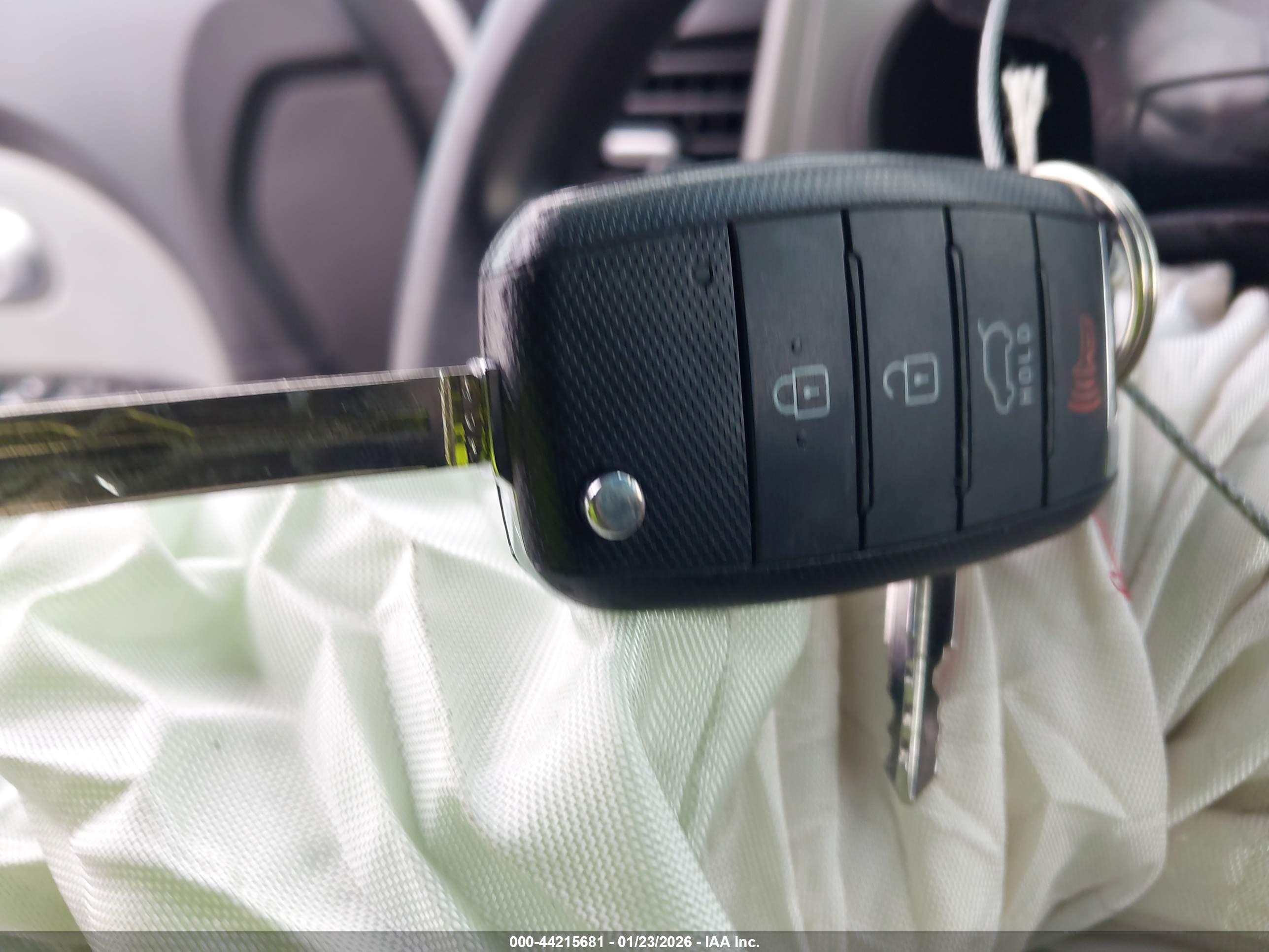 KIA SOUL image 11