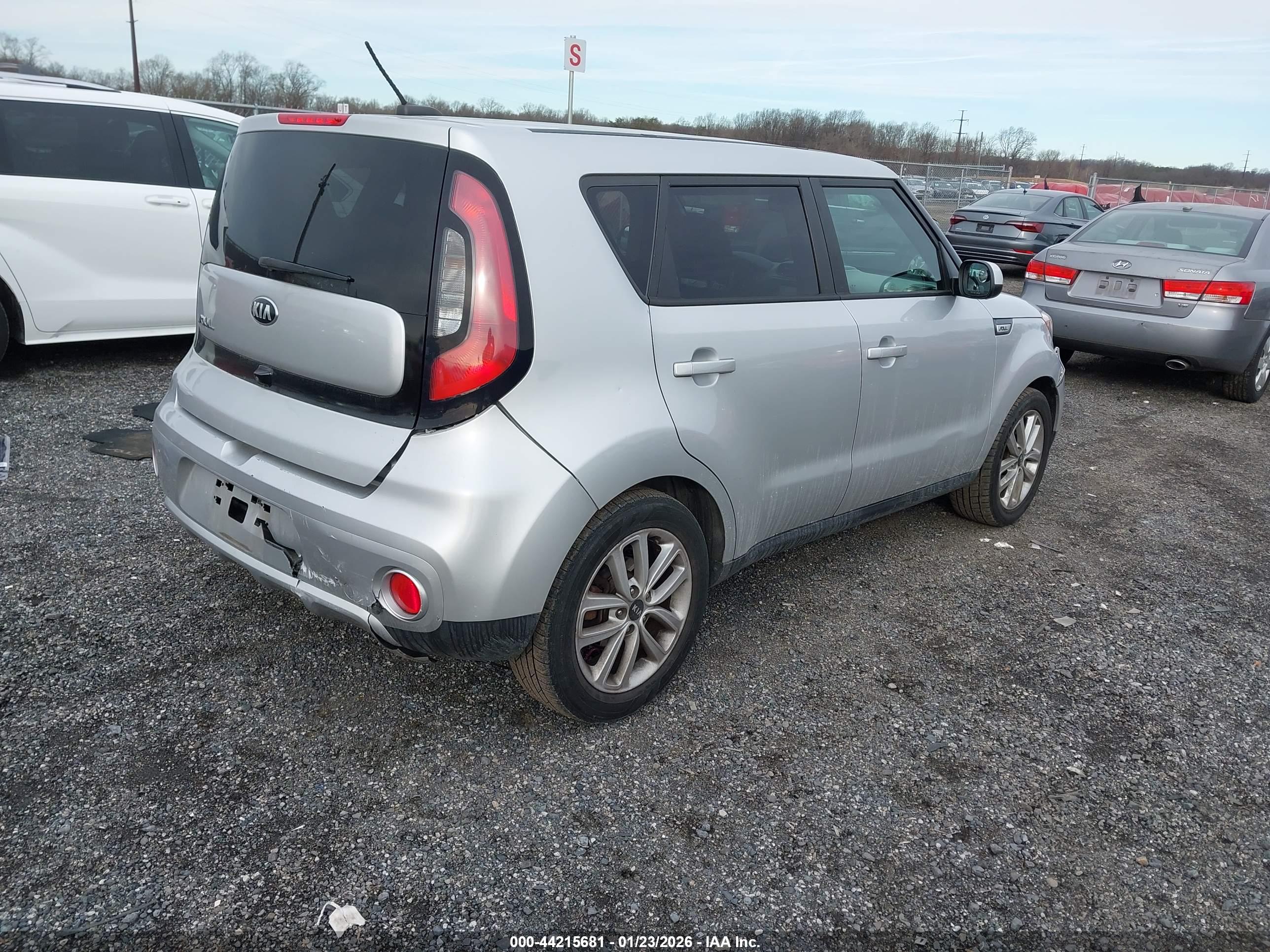 KIA SOUL image 4