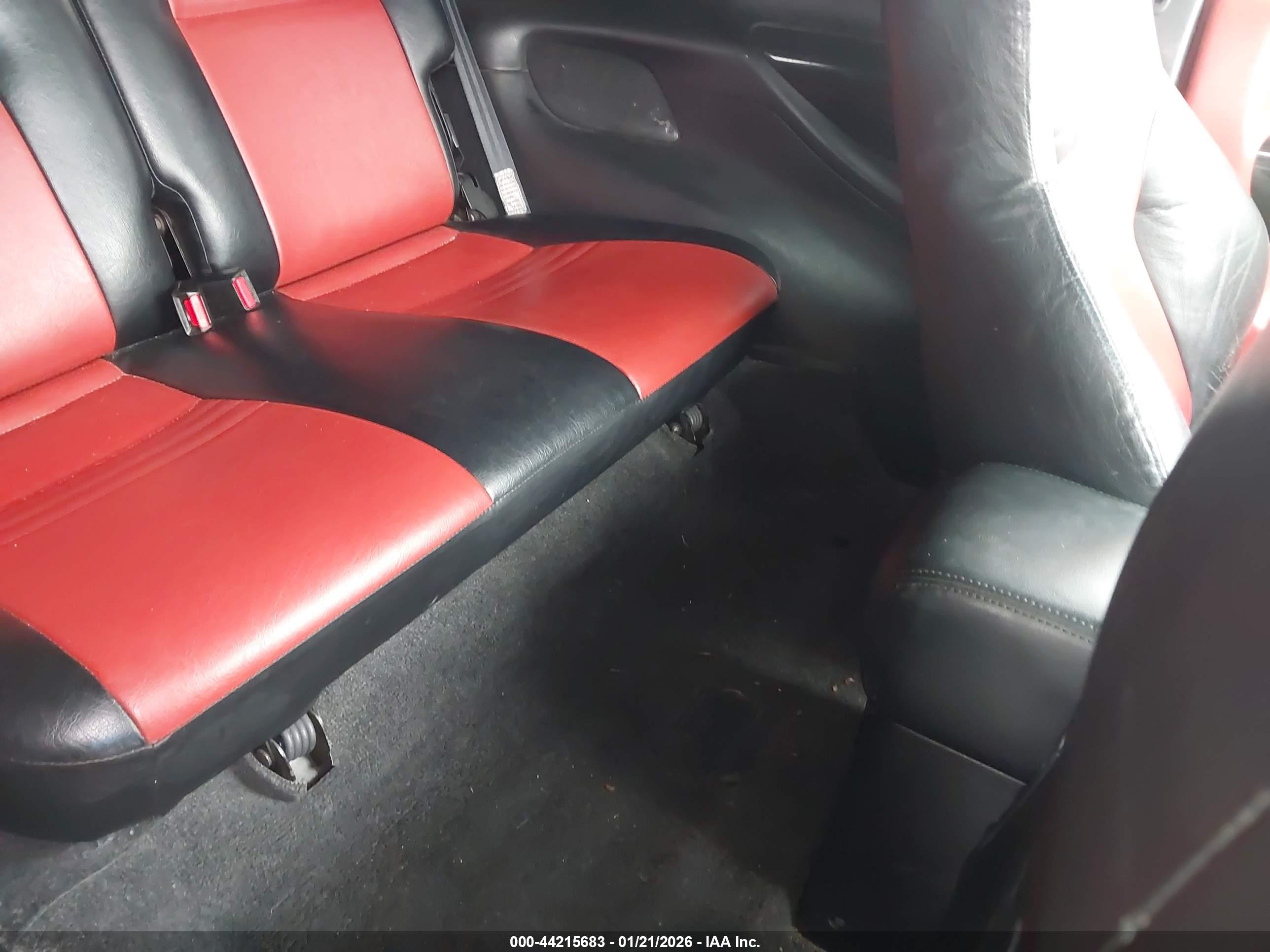 ISUZU VEHICROSS image 8