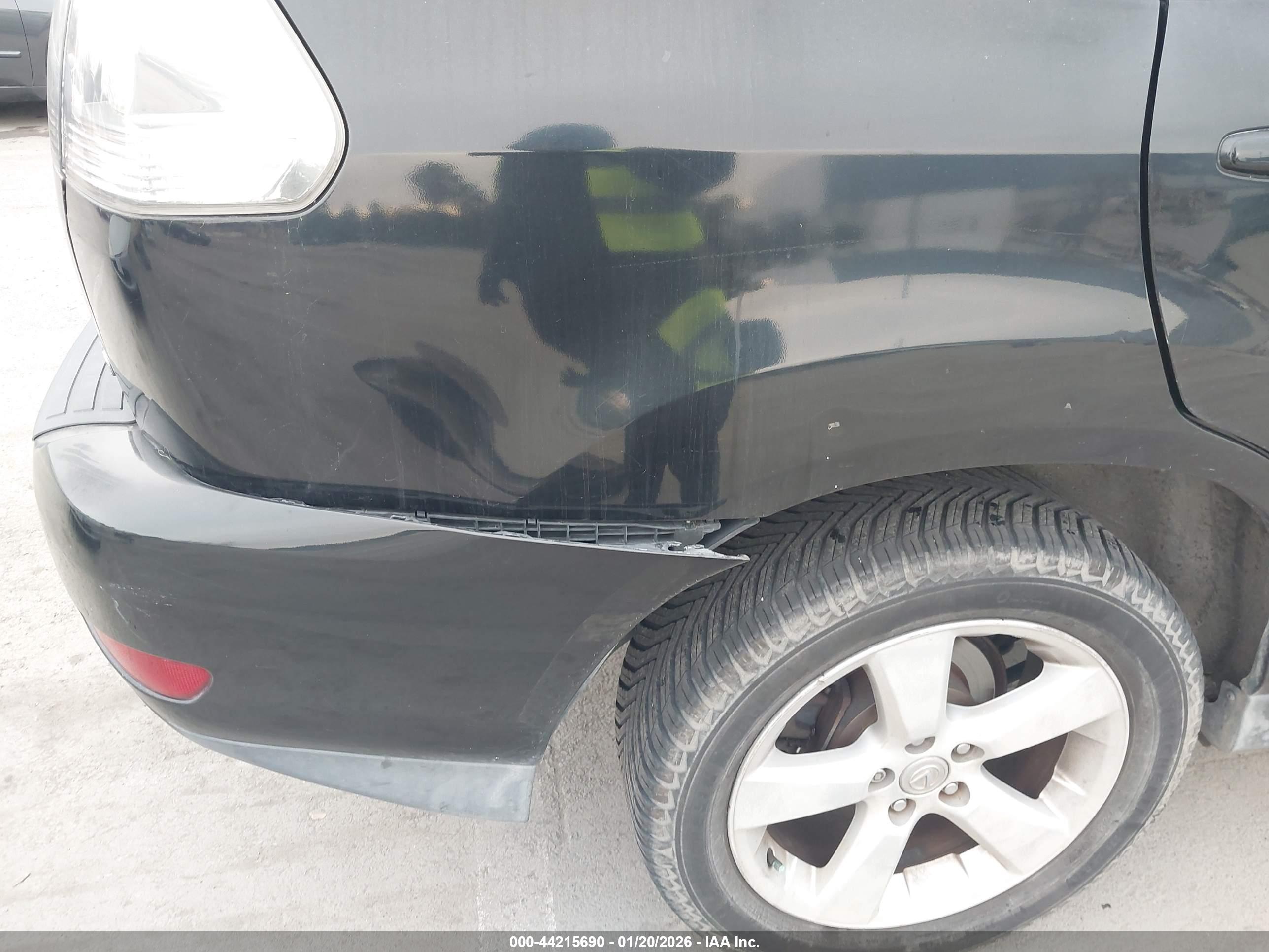 LEXUS RX image 6