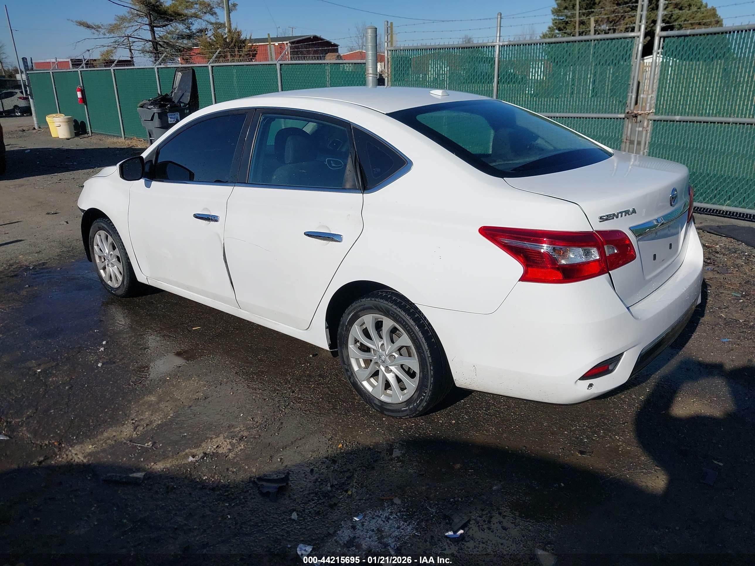NISSAN SENTRA image 3