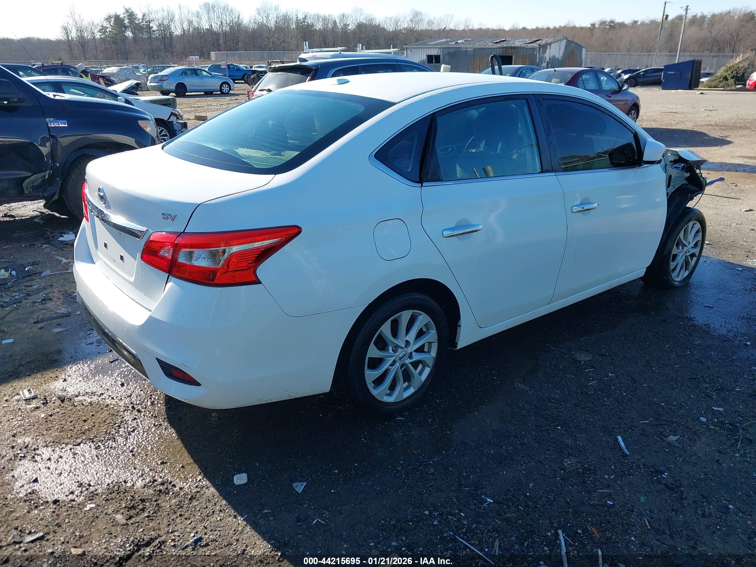 NISSAN SENTRA image 4