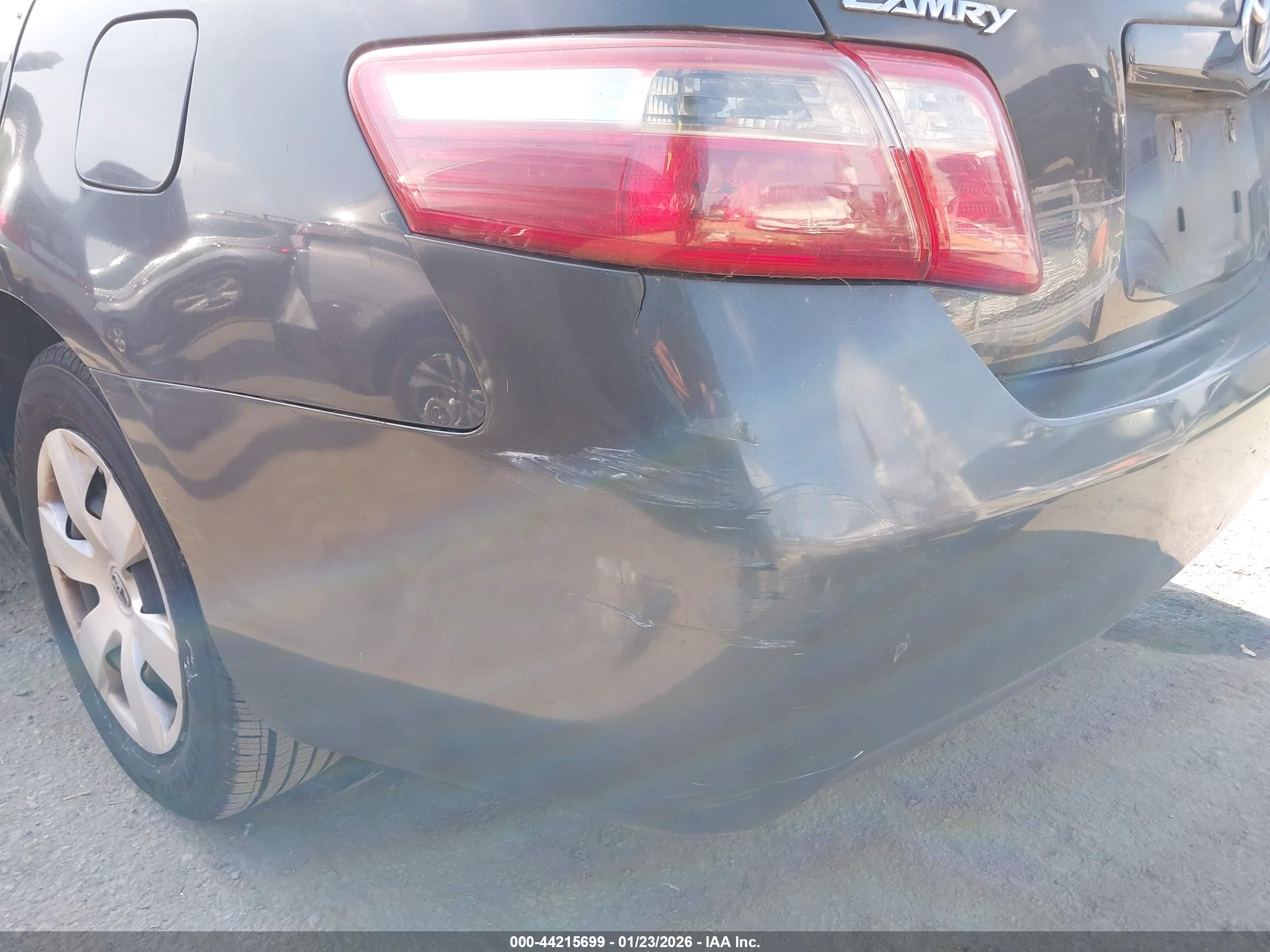 TOYOTA CAMRY image 6