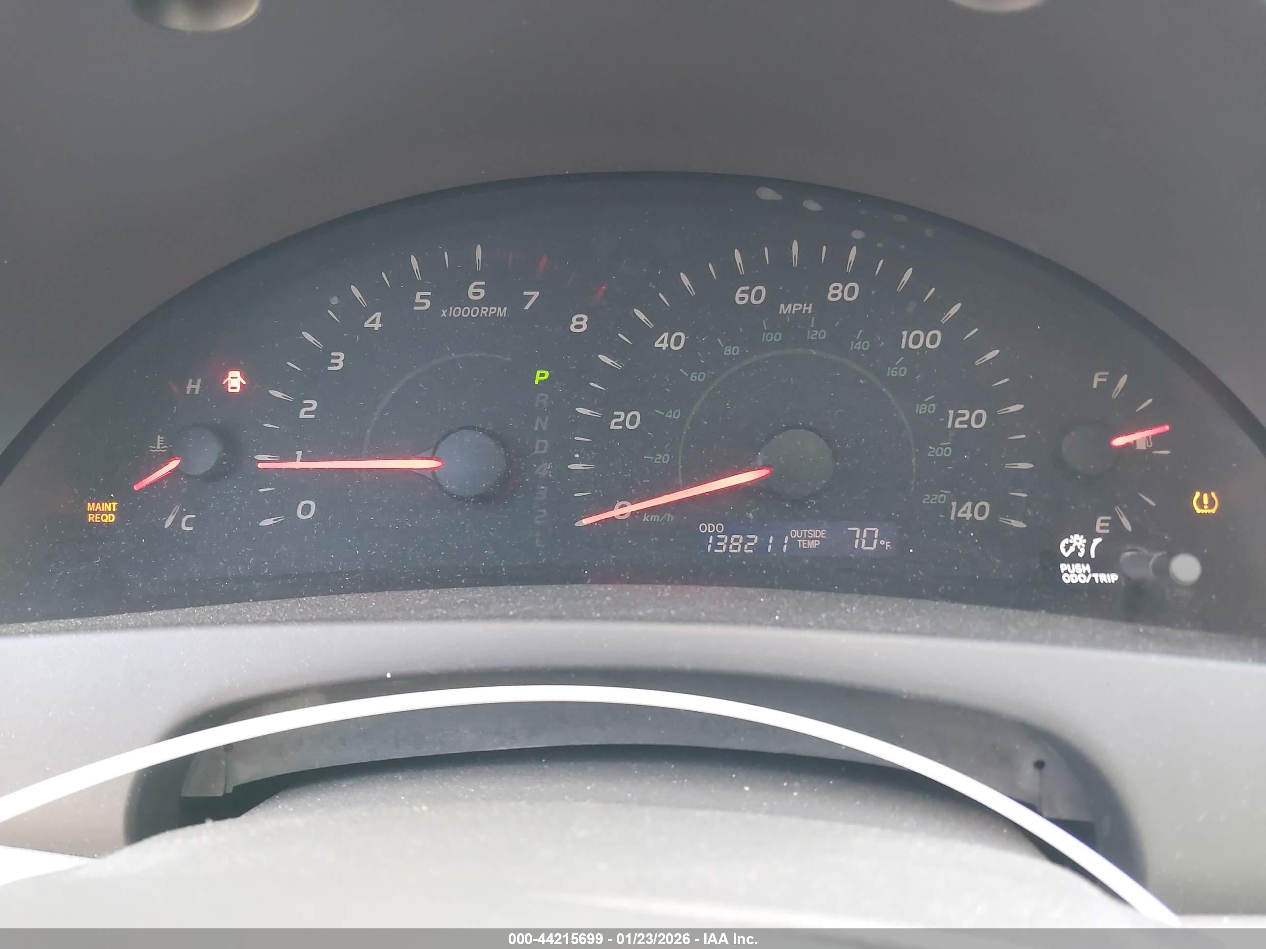 TOYOTA CAMRY image 7