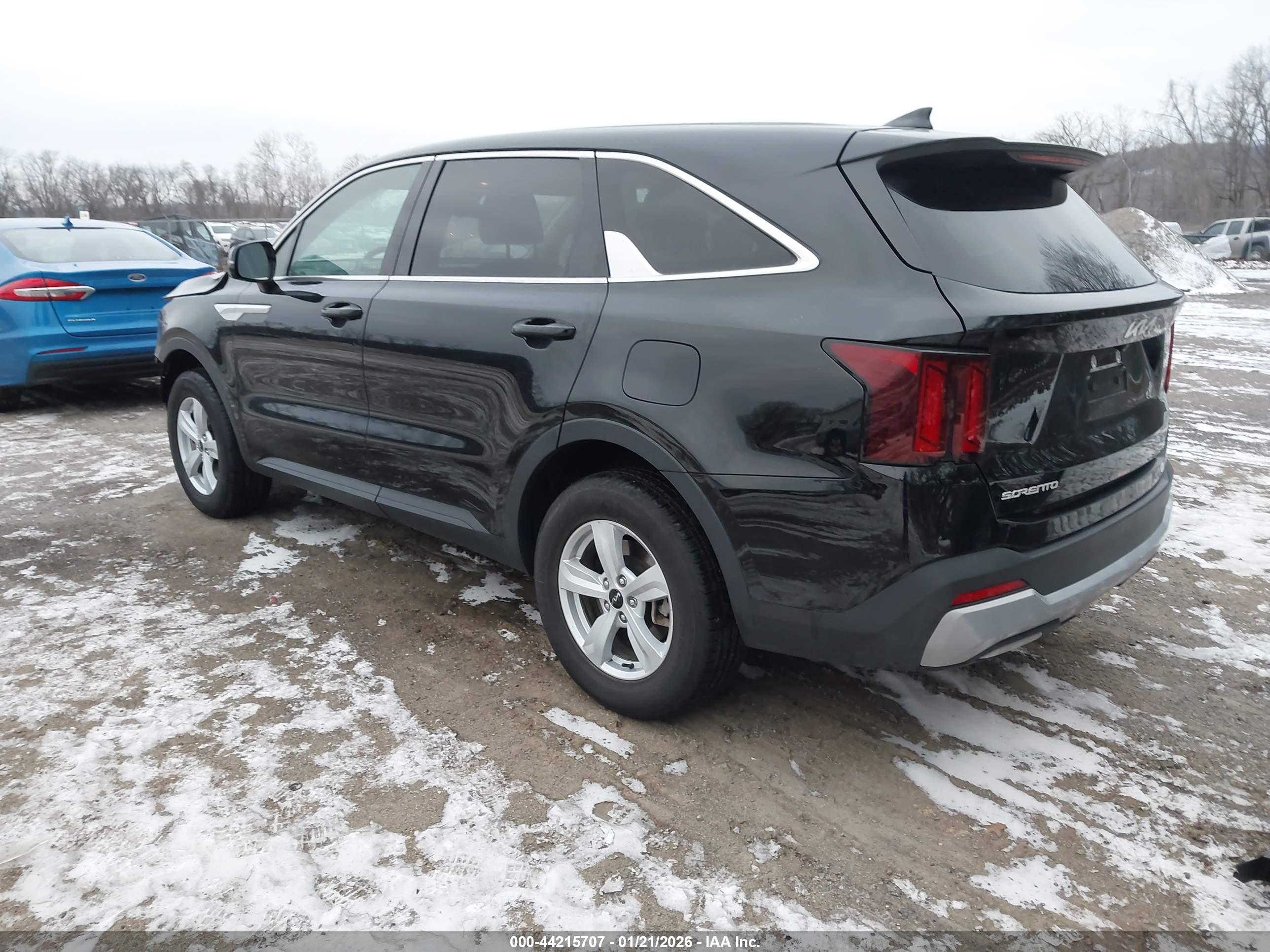 KIA SORENTO image 3