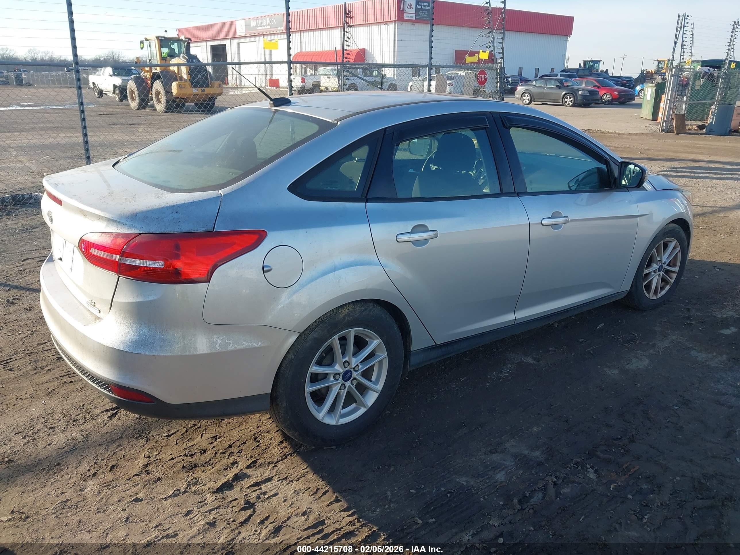 FORD FOCUS image 4
