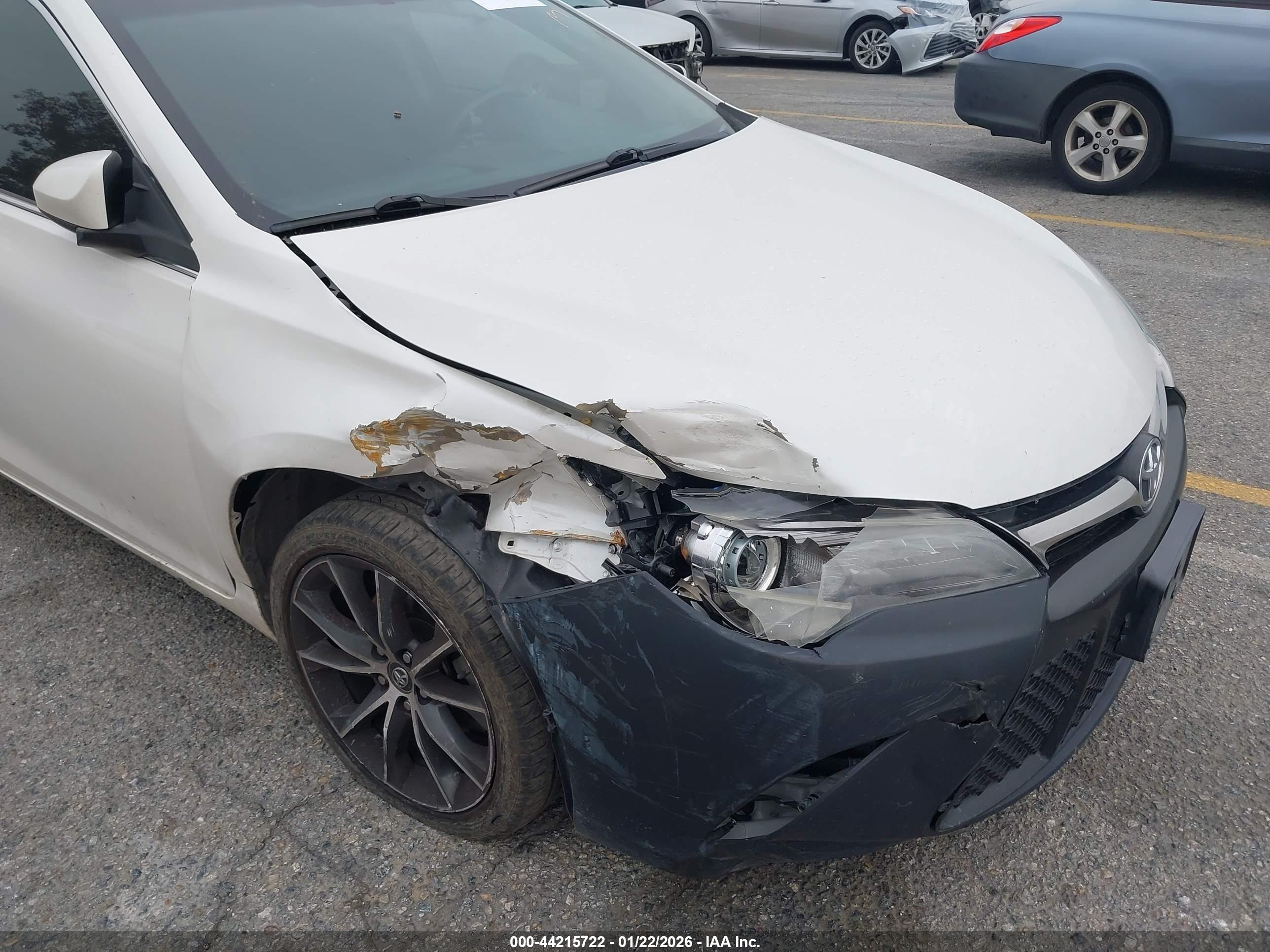 TOYOTA CAMRY image 6