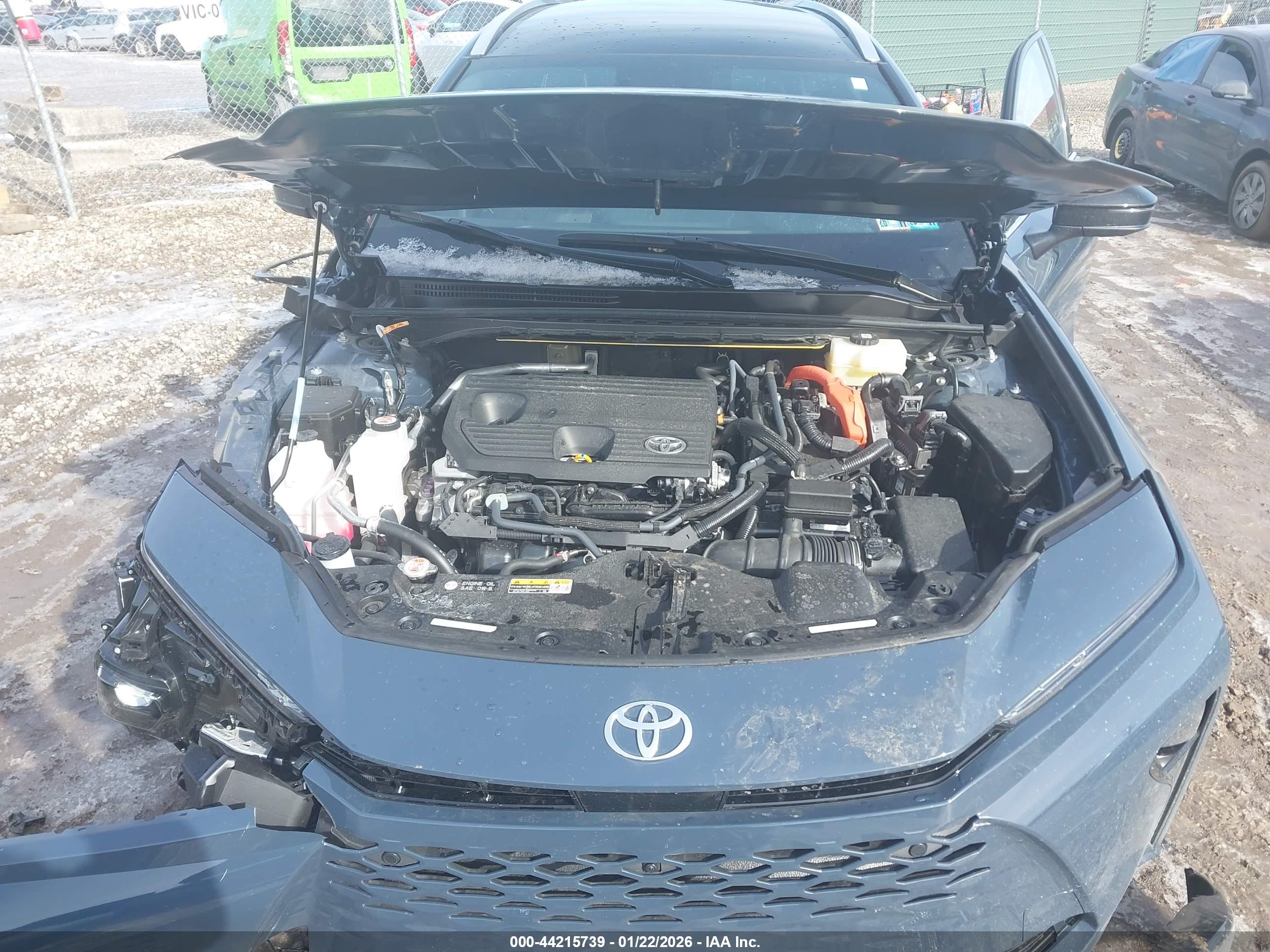 TOYOTA CROWN image 10
