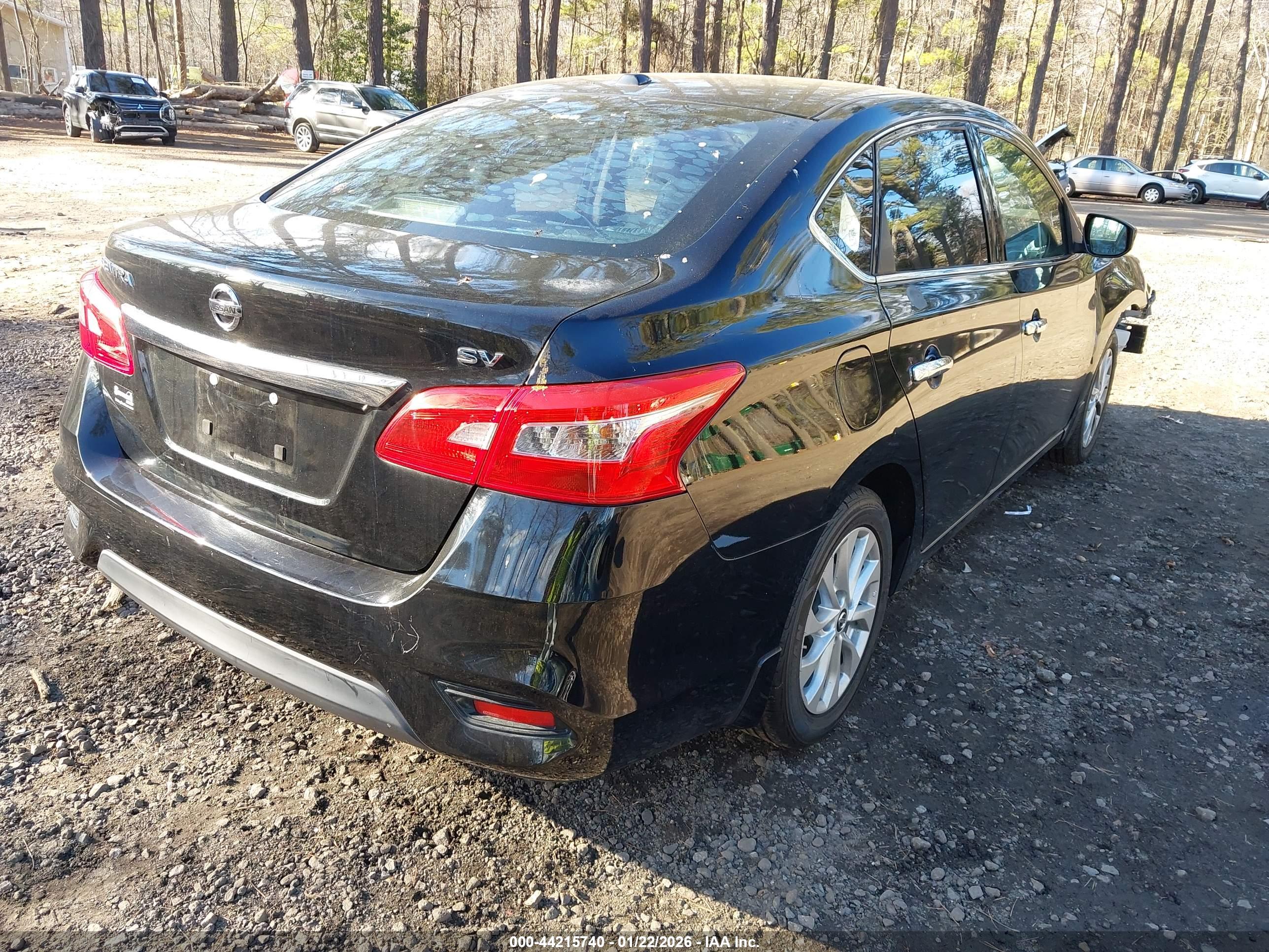 NISSAN SENTRA image 4