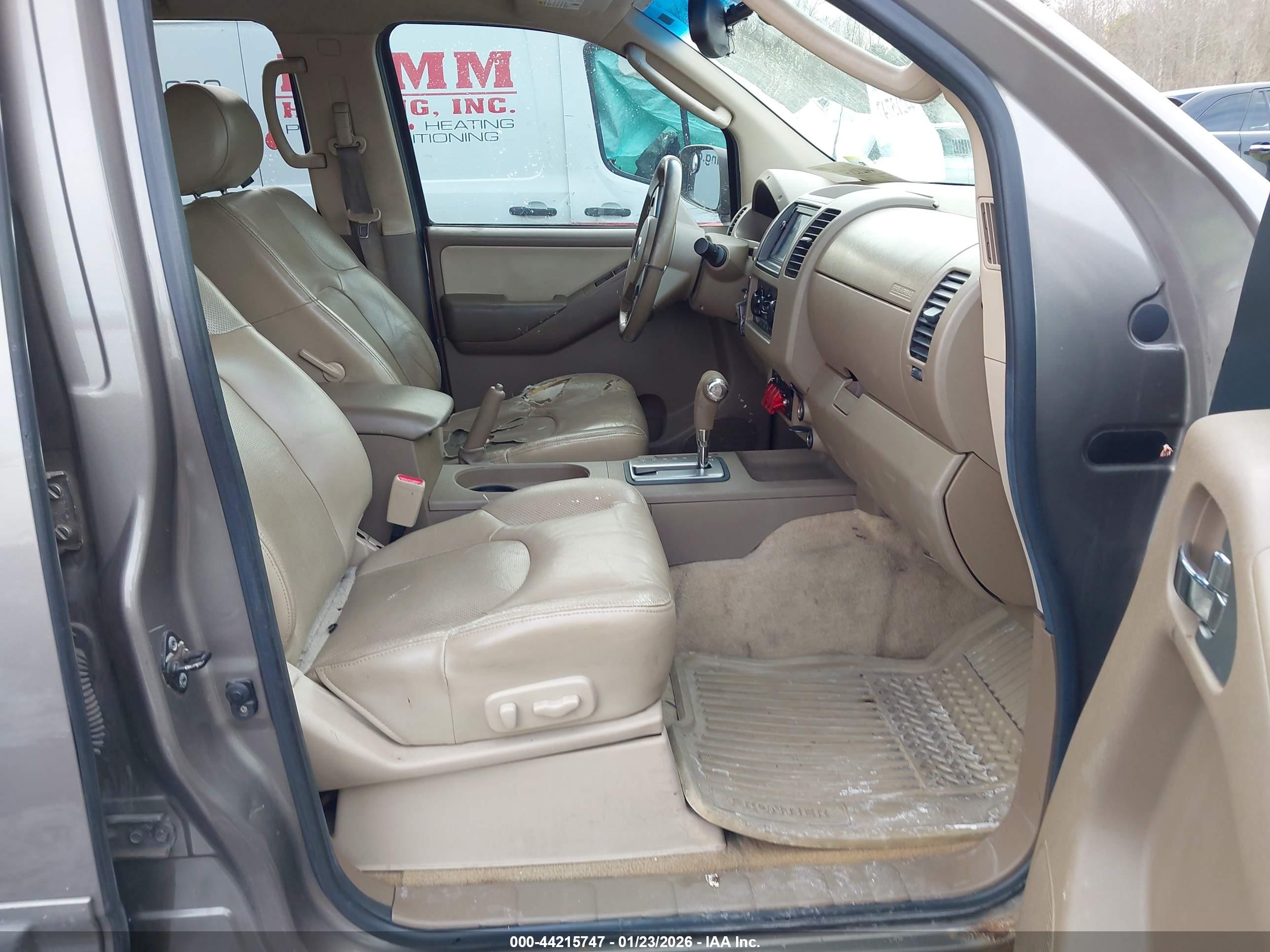 NISSAN FRONTIER image 5