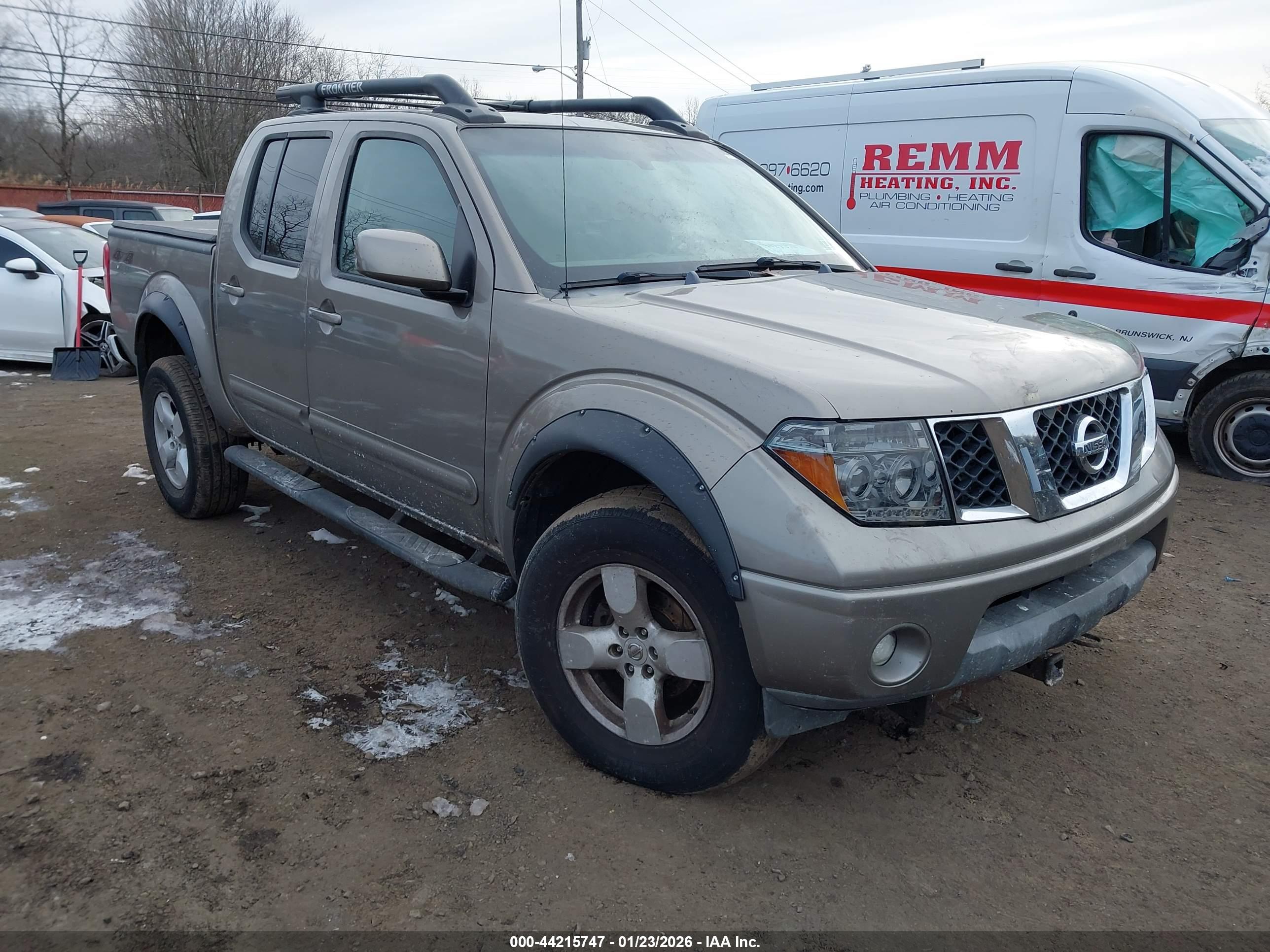 NISSAN FRONTIER image 6