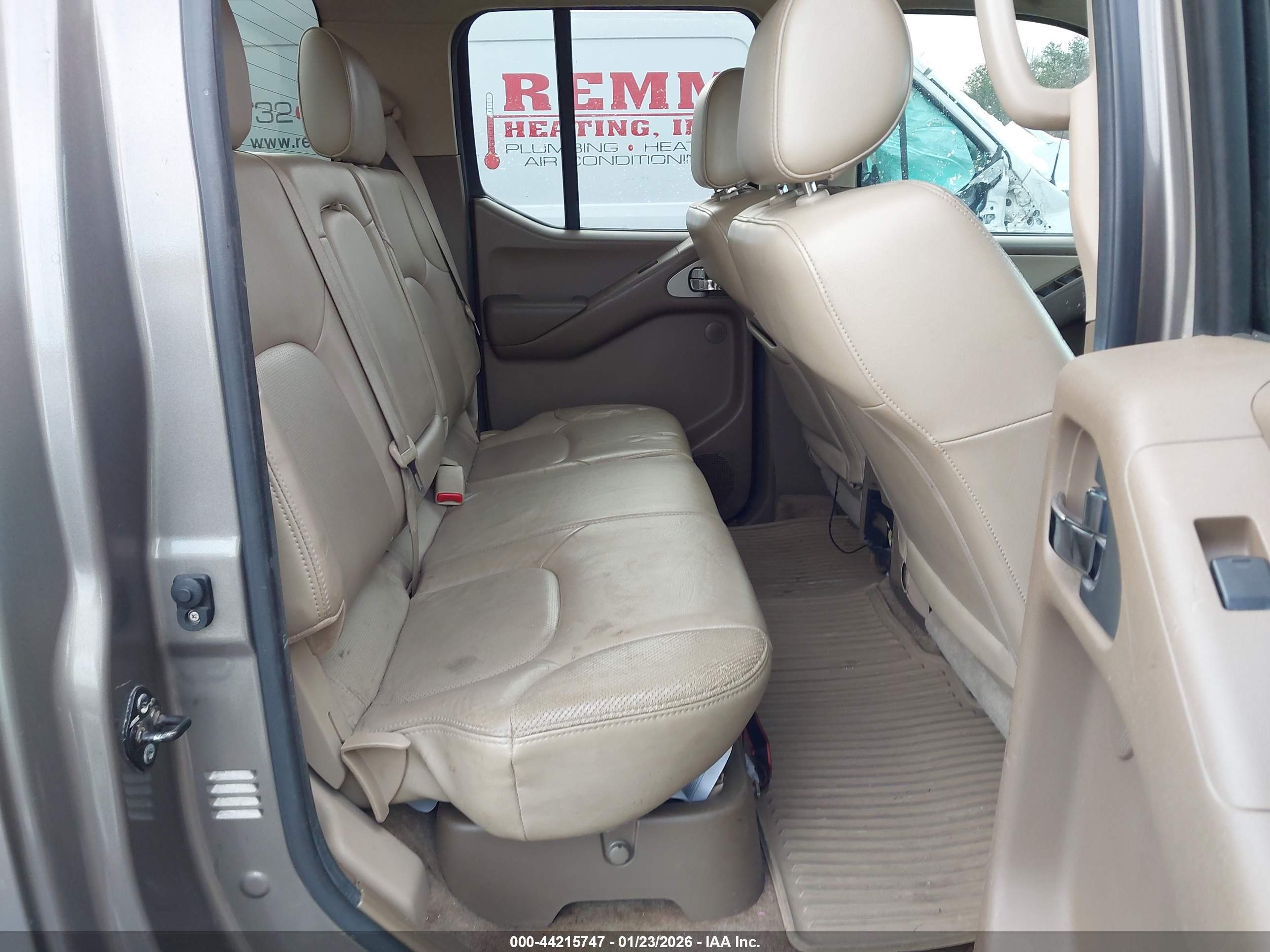 NISSAN FRONTIER image 8