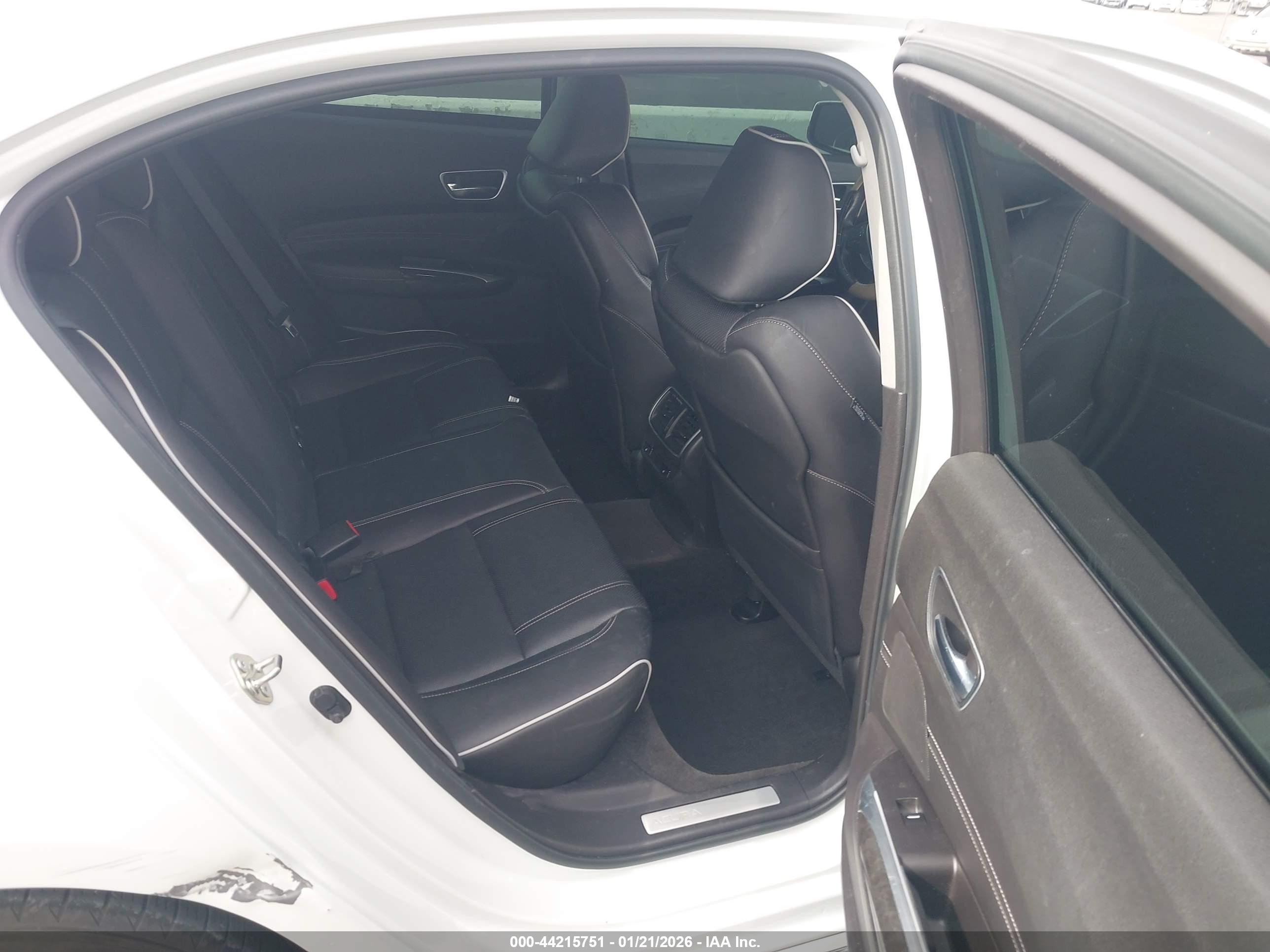 ACURA TLX image 8