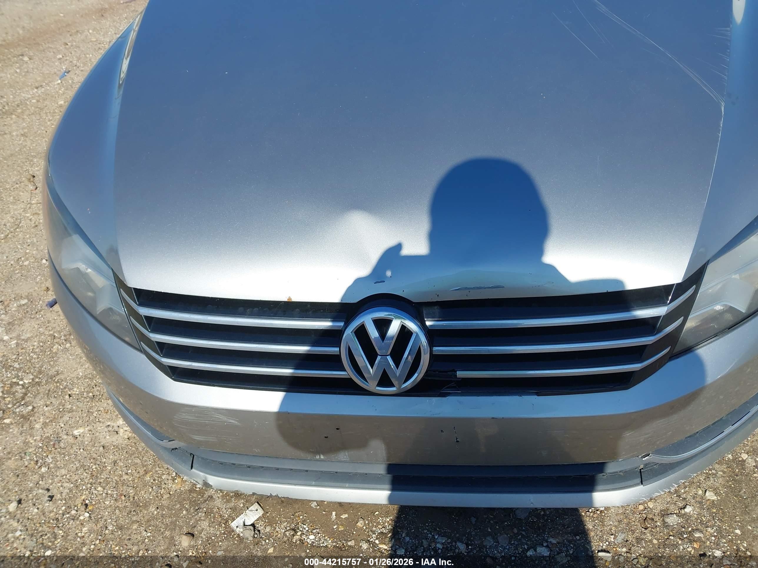 VOLKSWAGEN PASSAT image 6