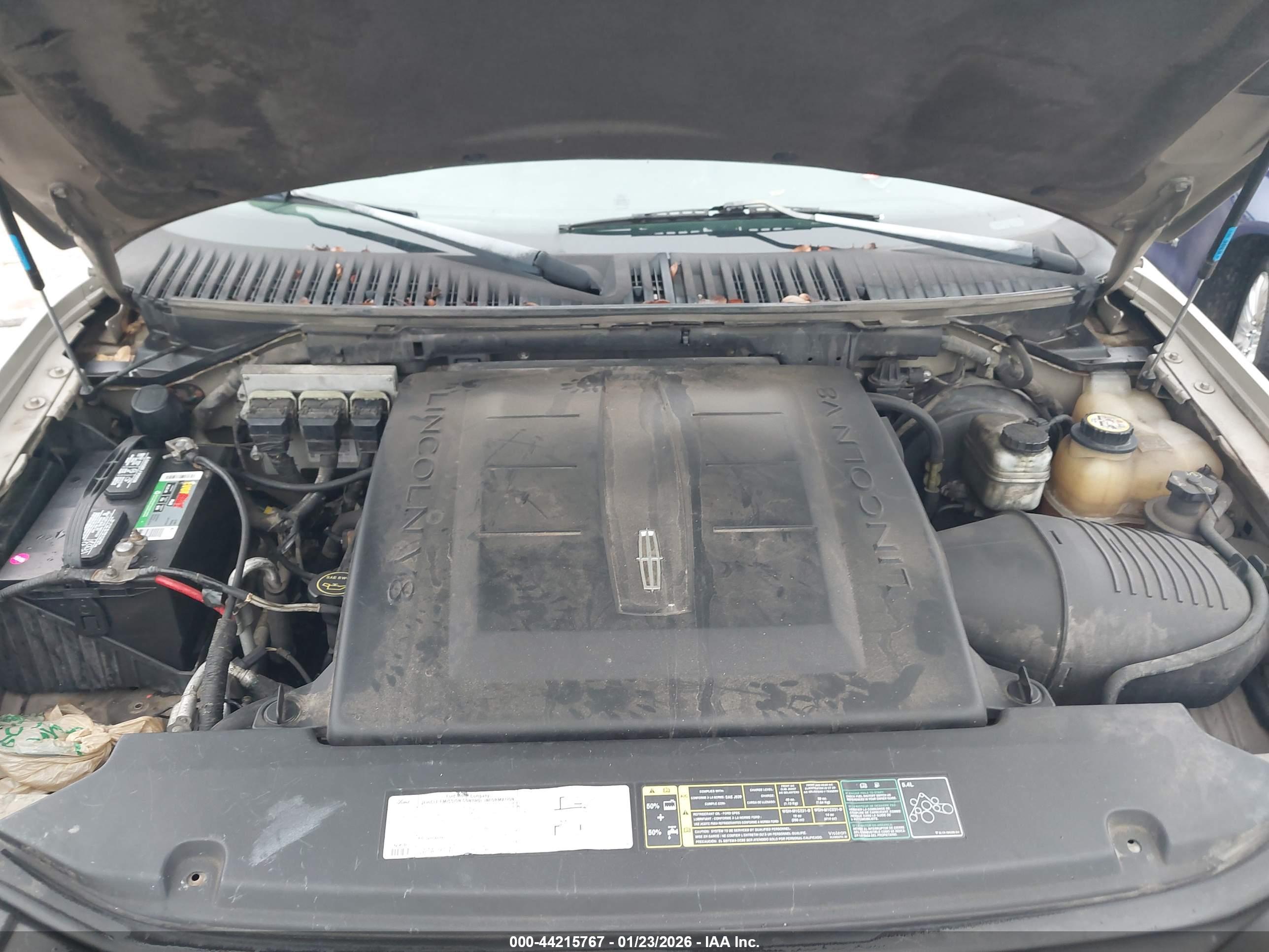 LINCOLN NAVIGATOR image 10