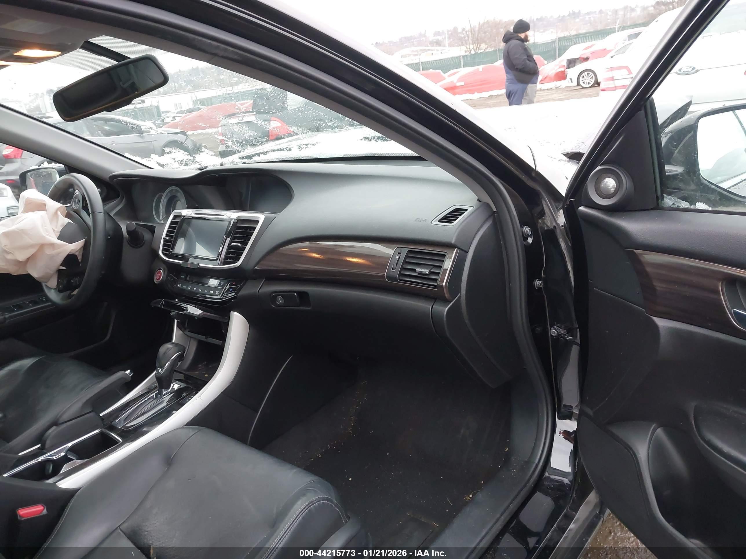 HONDA ACCORD image 5
