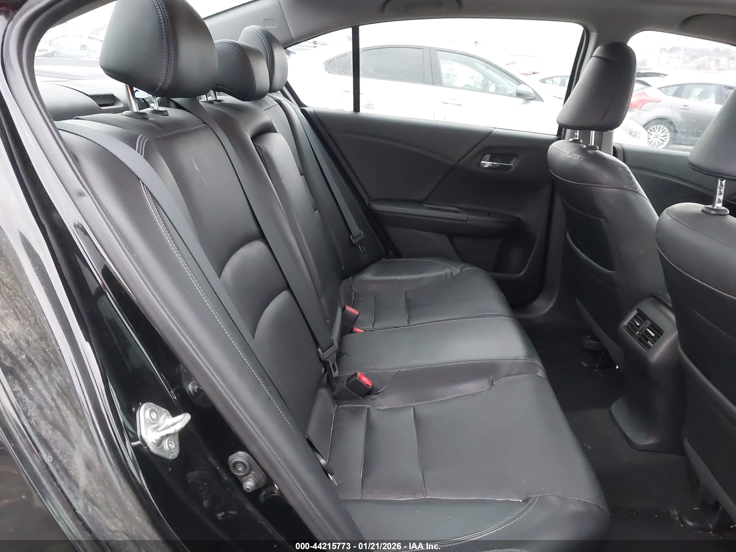 HONDA ACCORD image 8