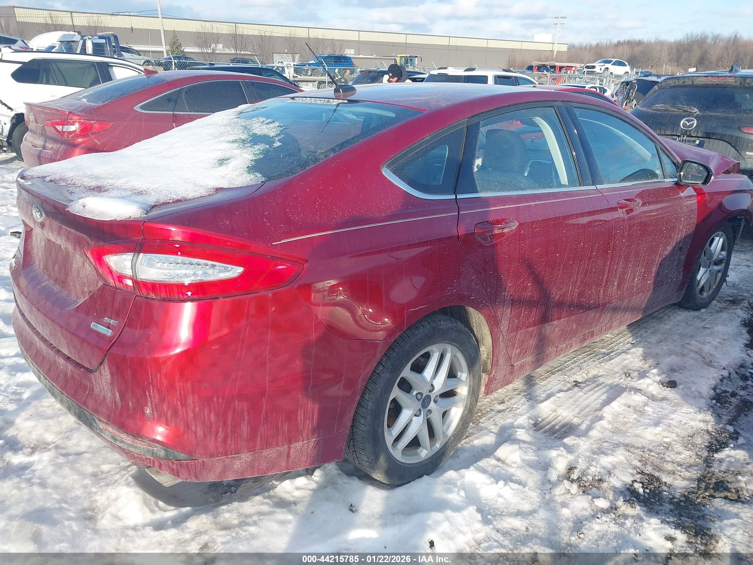 FORD FUSION image 4