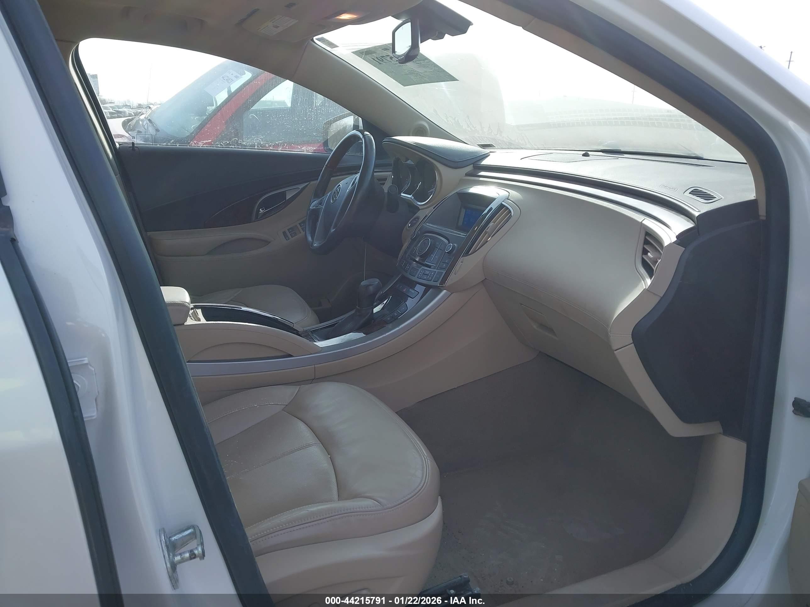 BUICK LACROSSE image 5