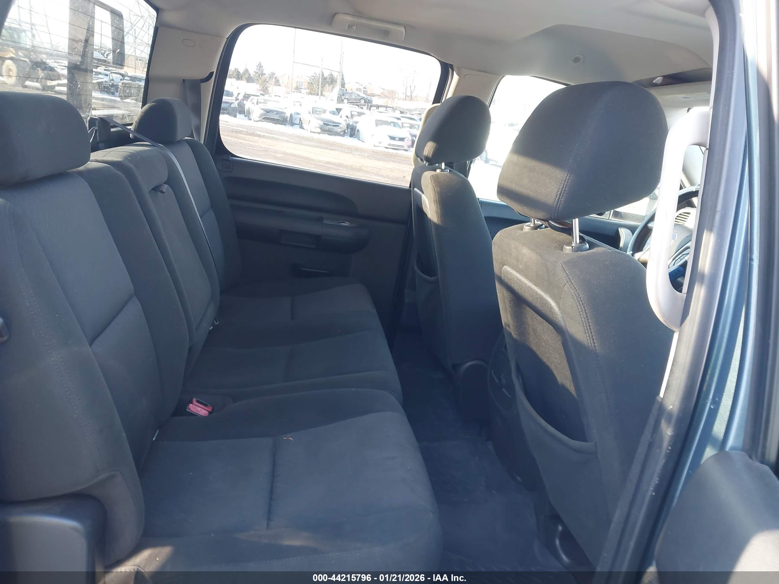 GMC SIERRA image 8