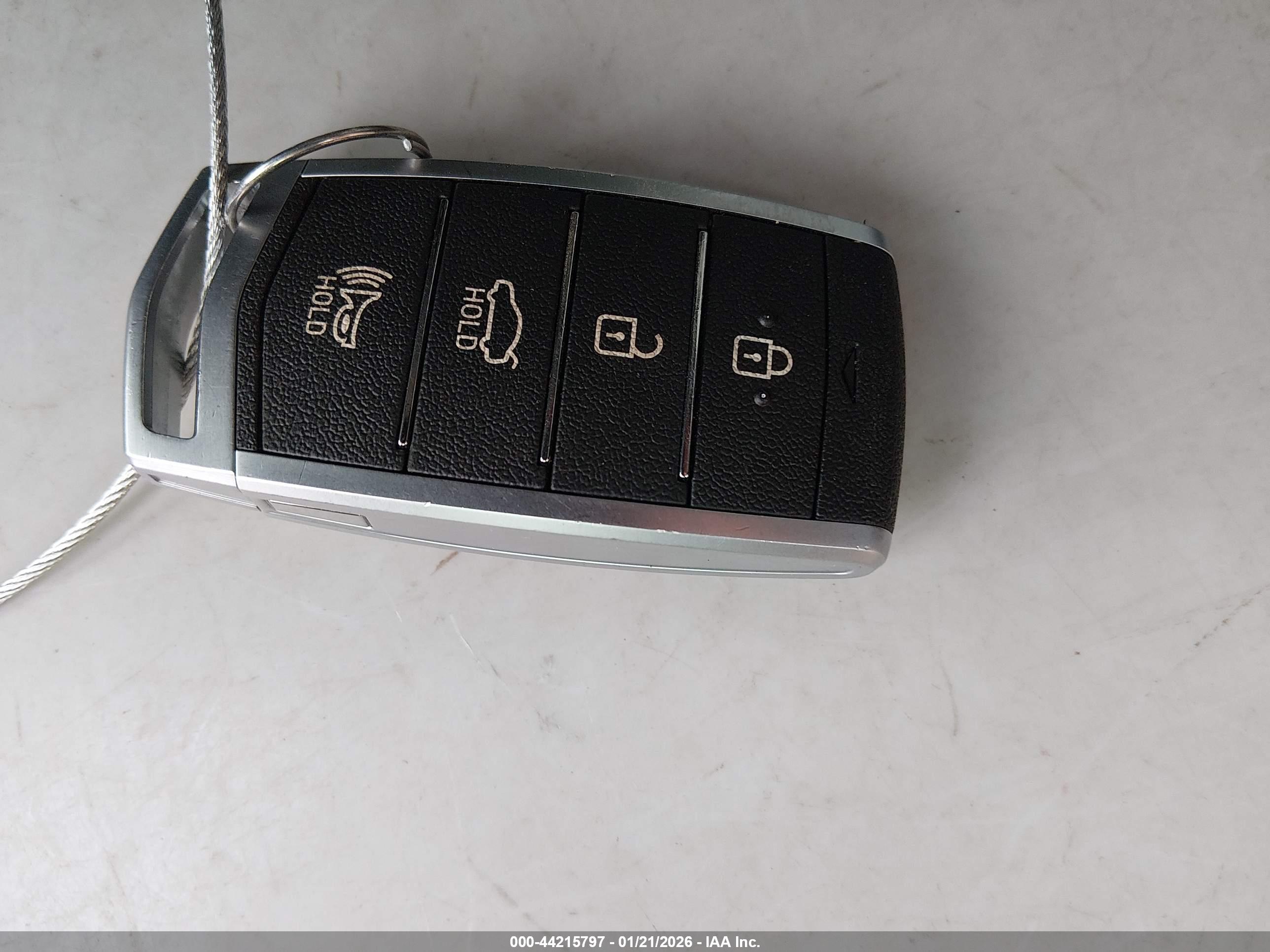 GENESIS G70 image 11