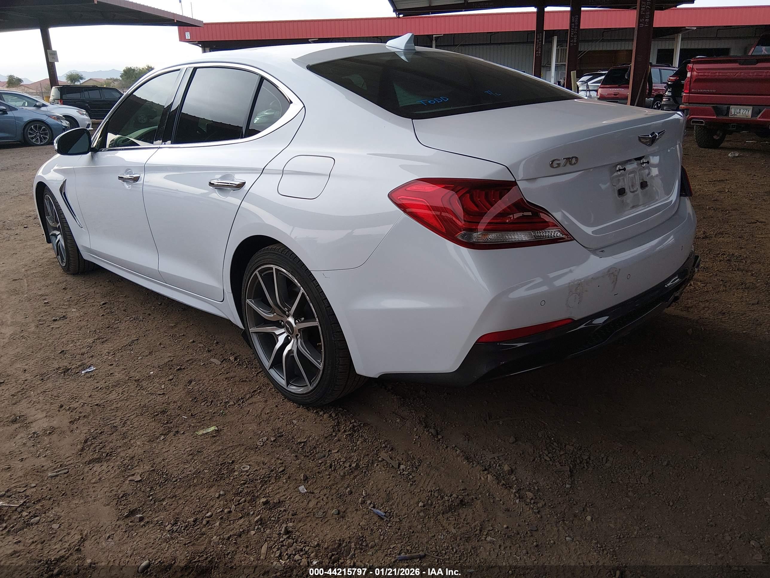 GENESIS G70 image 3