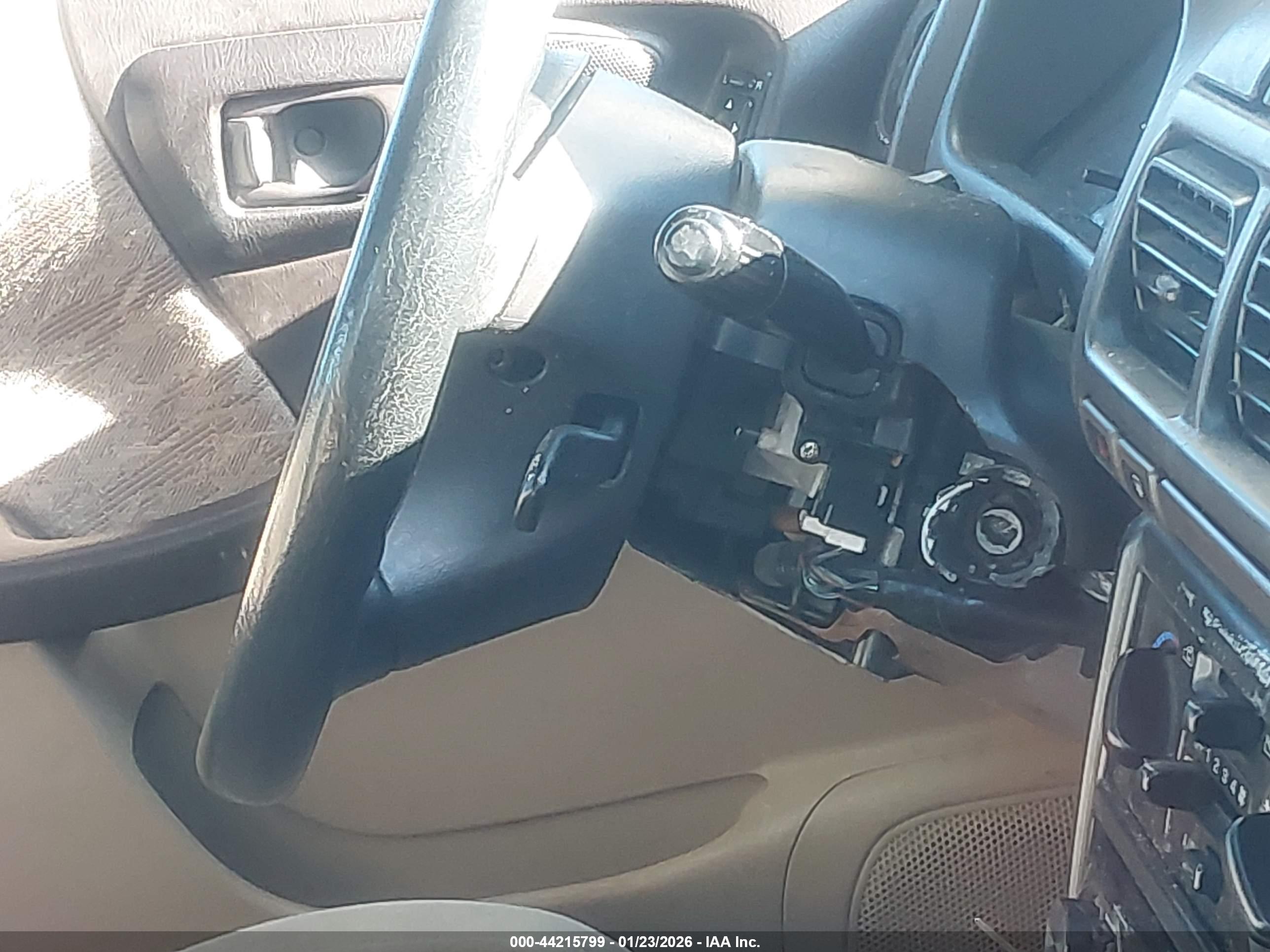 SUBARU FORESTER image 6