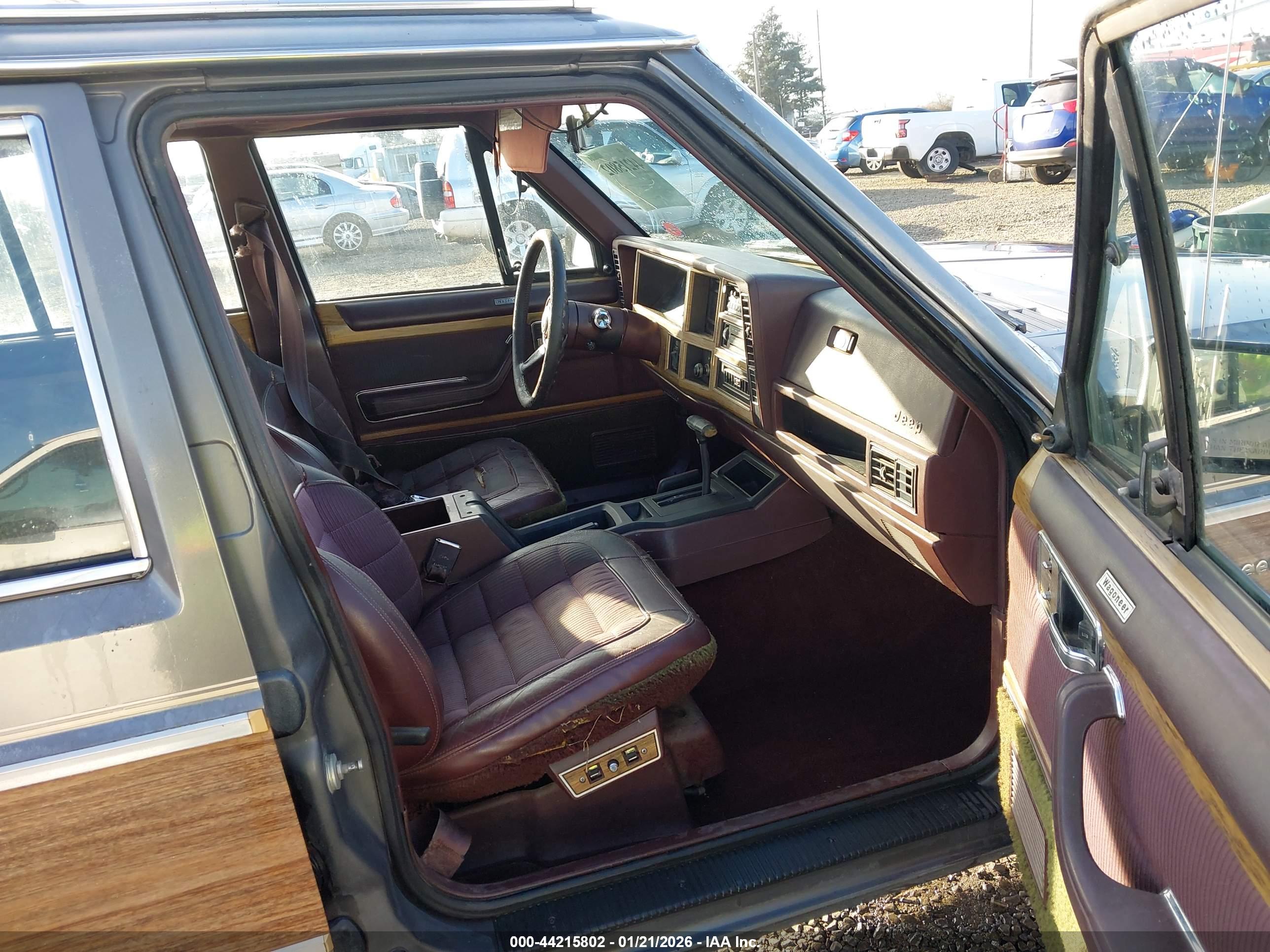 JEEP WAGONEER image 5