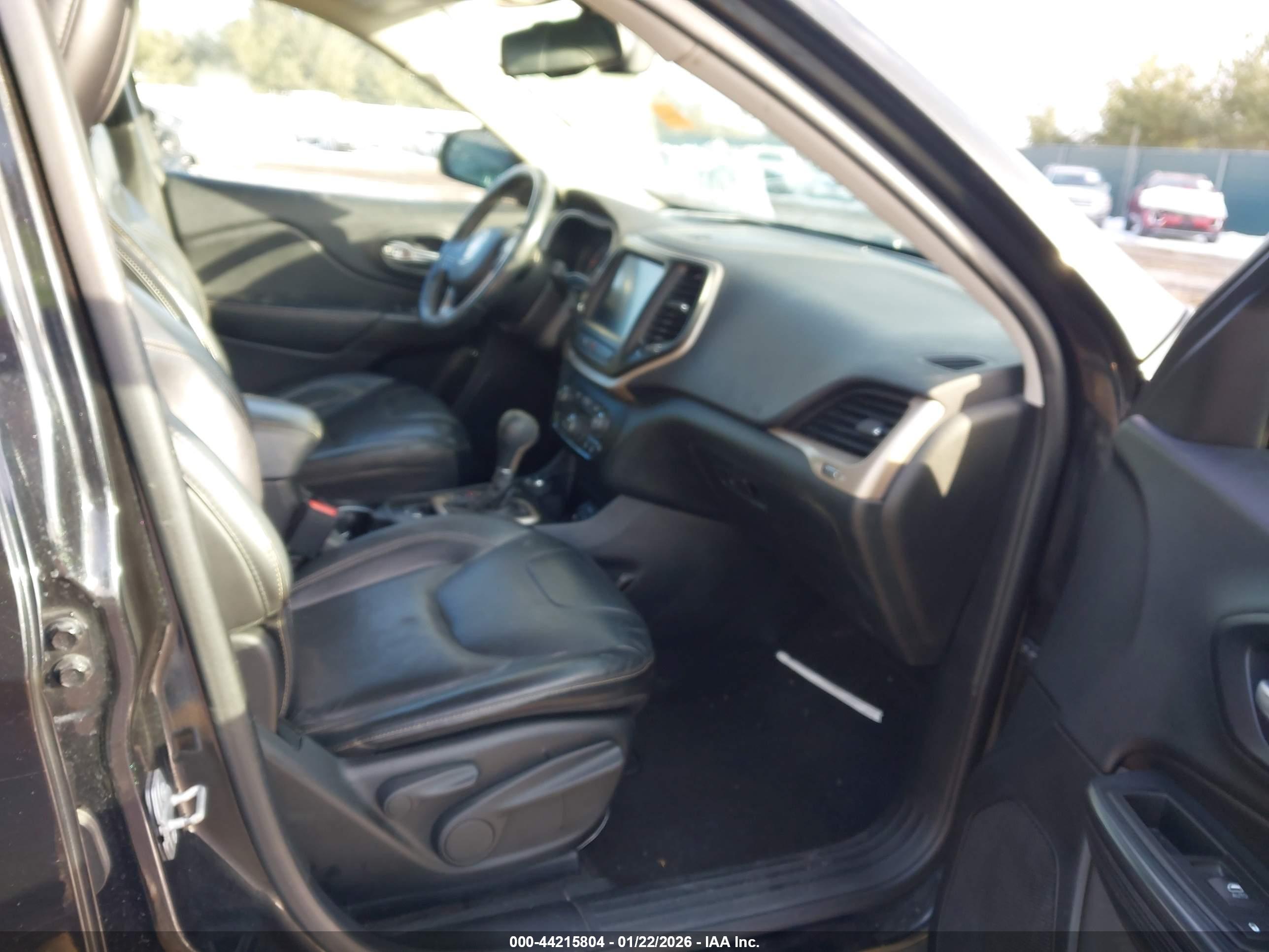 JEEP CHEROKEE image 5