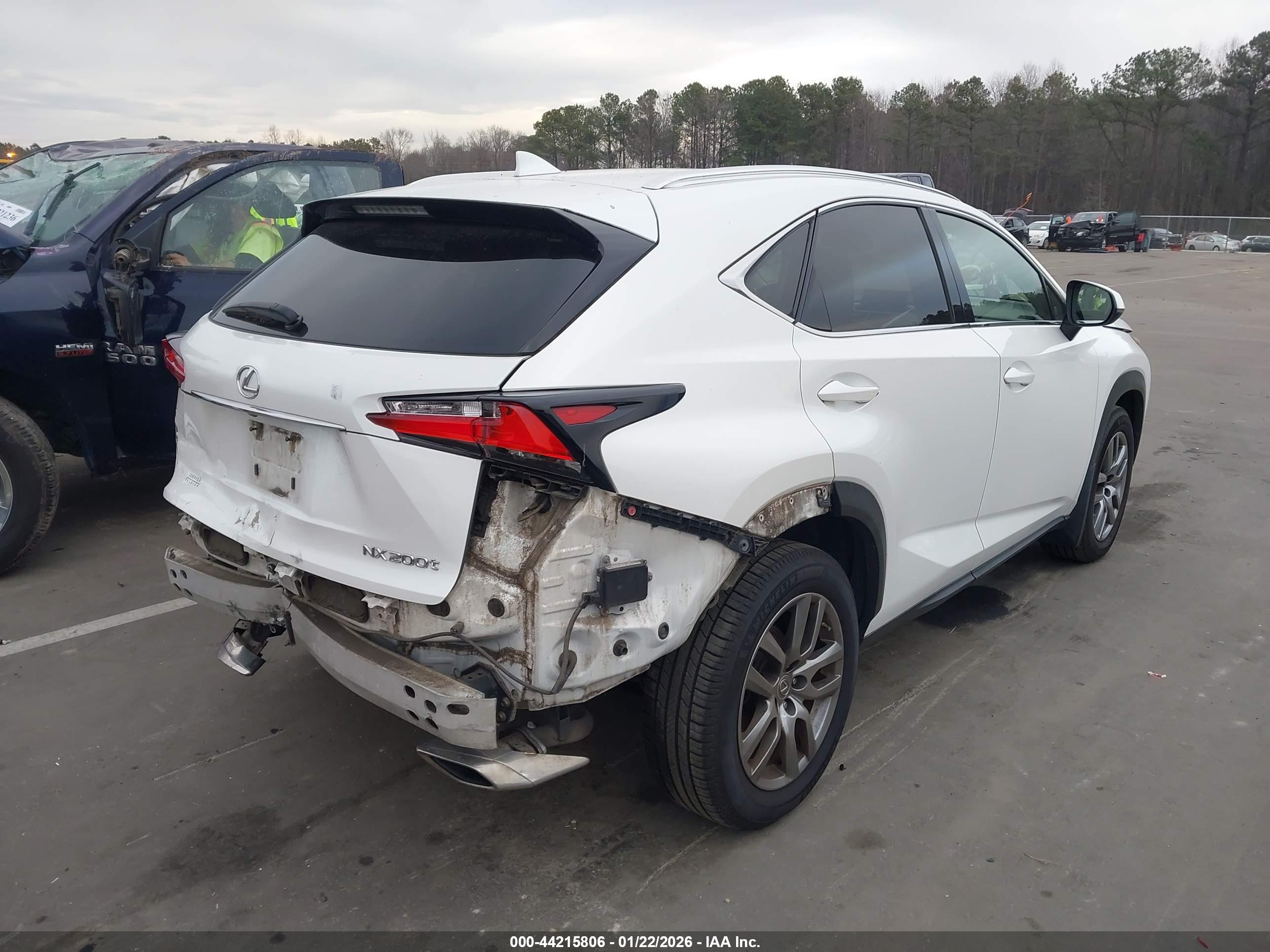 LEXUS NX image 4