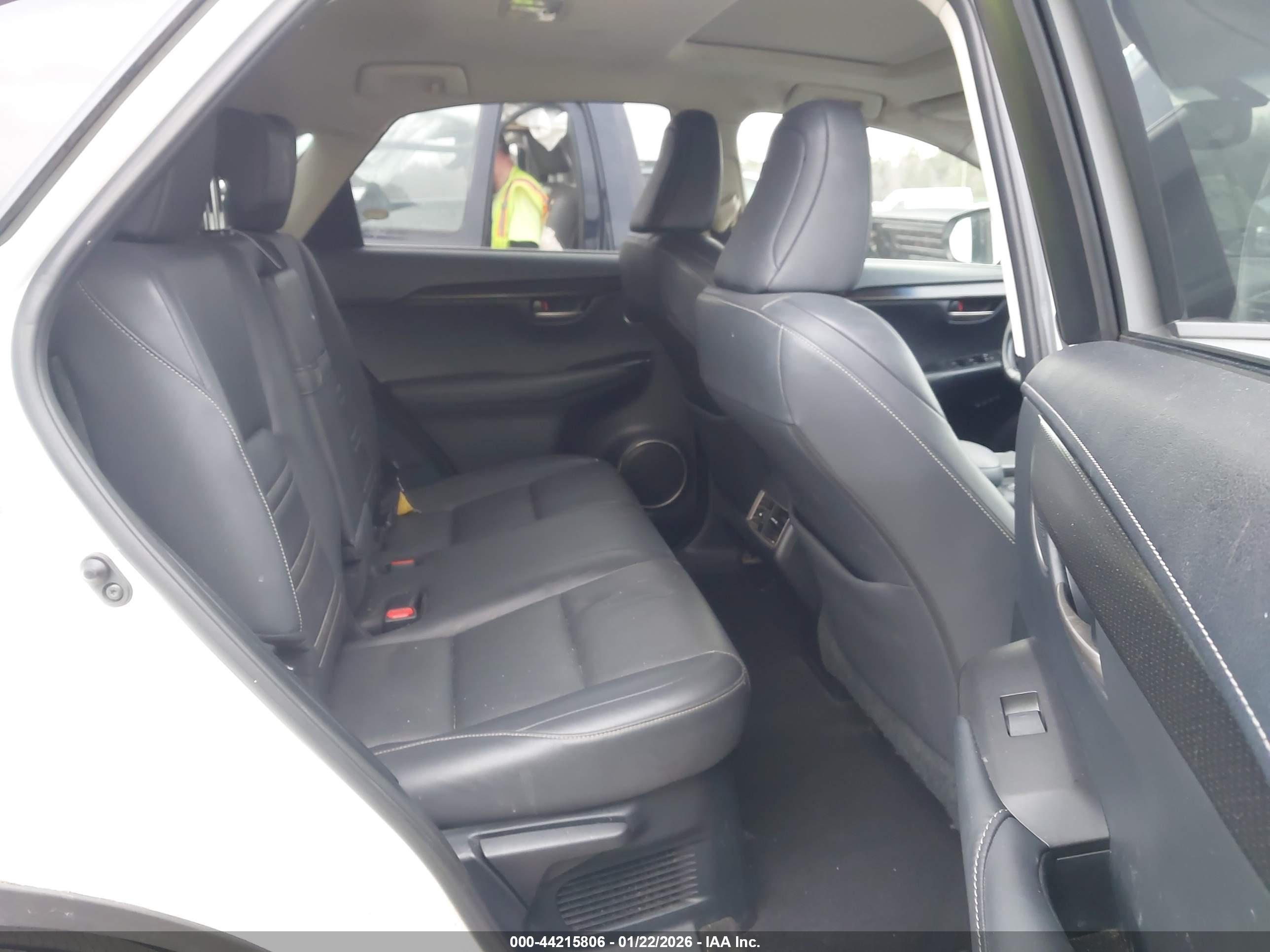 LEXUS NX image 8