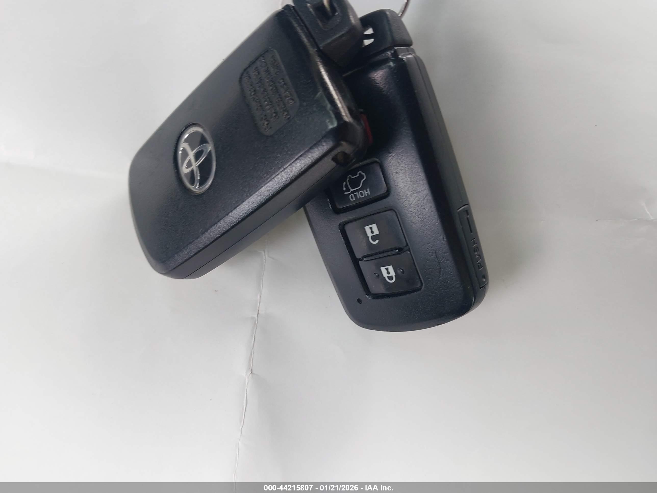 TOYOTA HIGHLANDER image 11