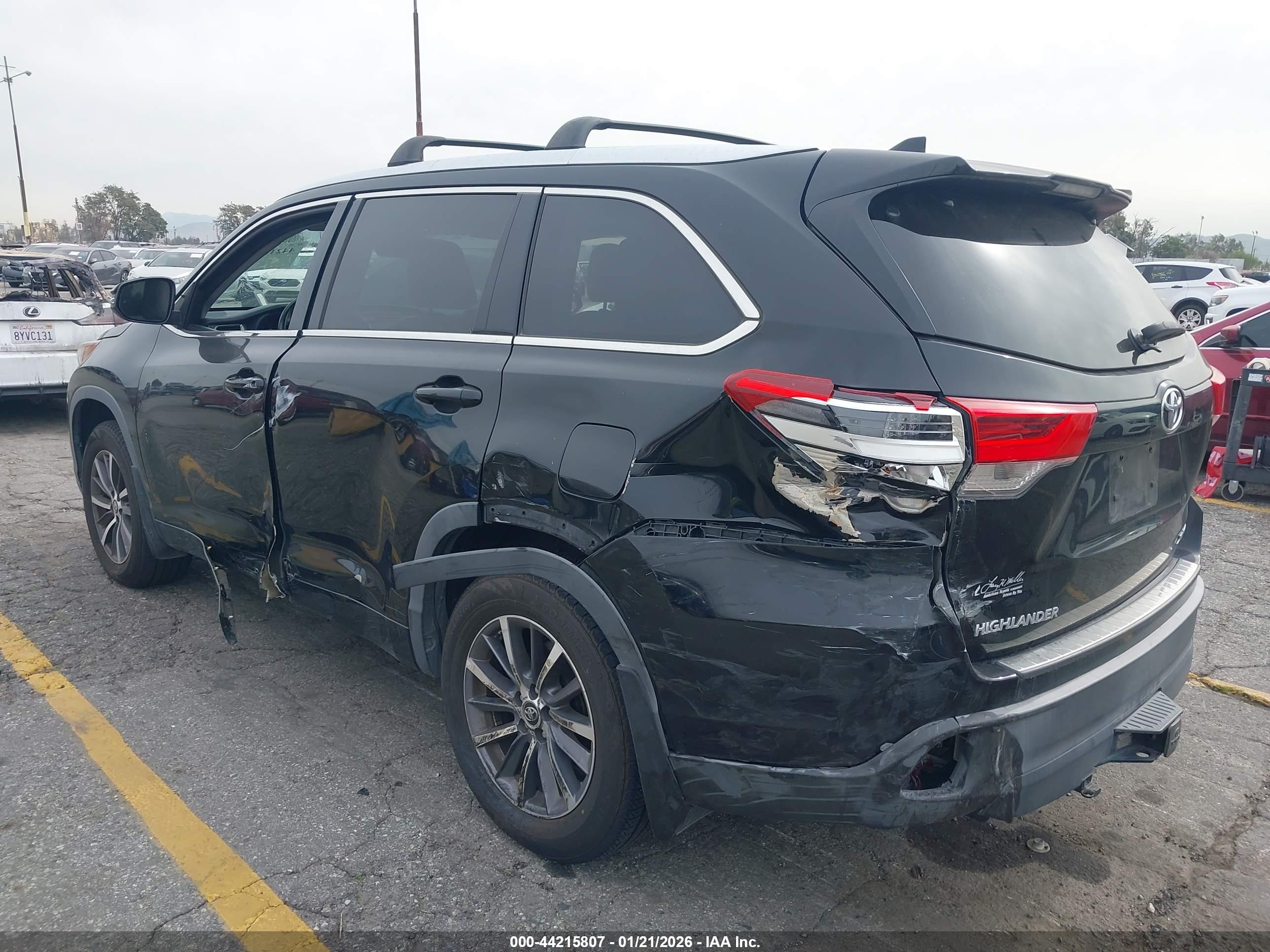 TOYOTA HIGHLANDER image 6