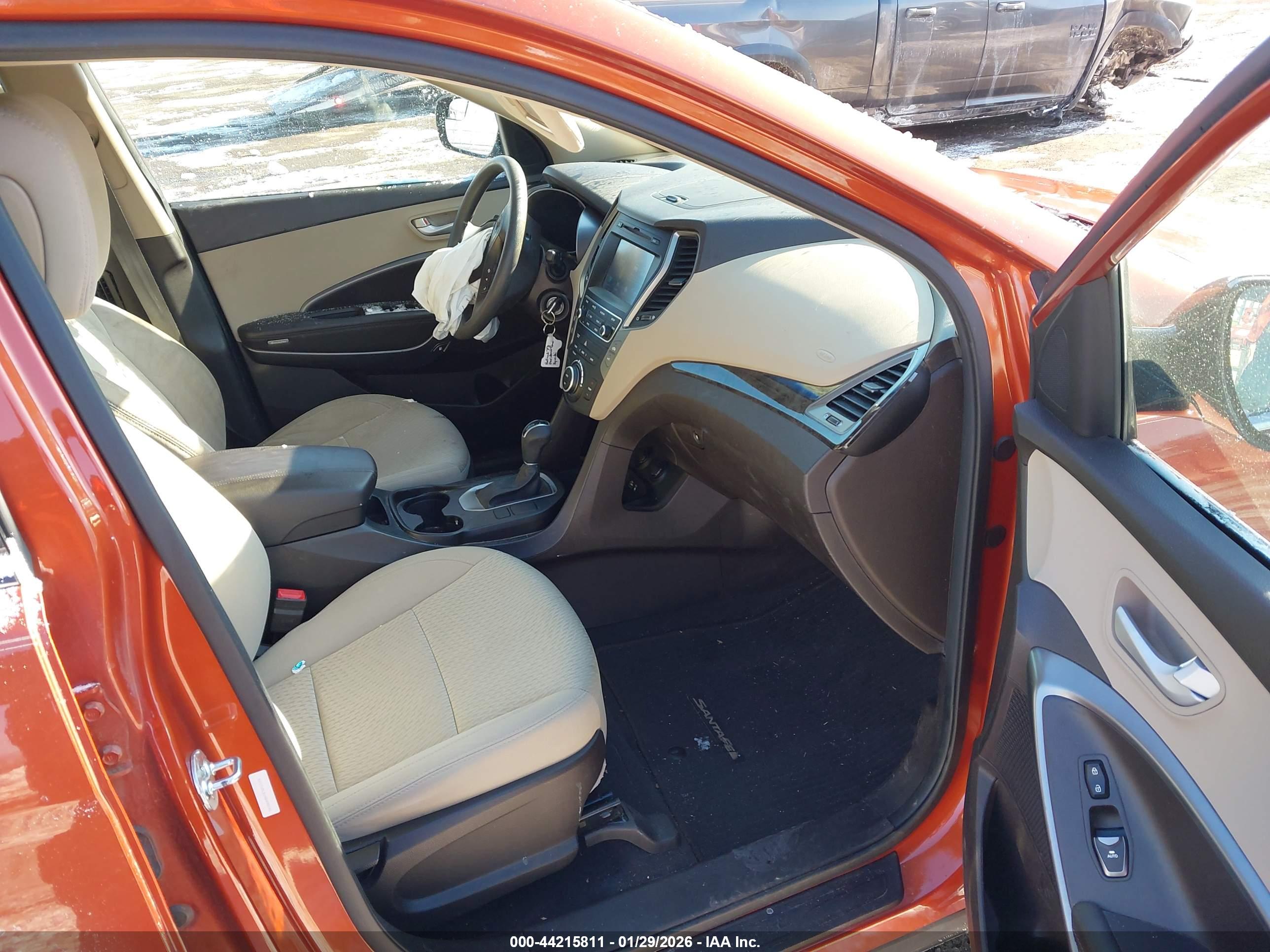 HYUNDAI SANTA image 5