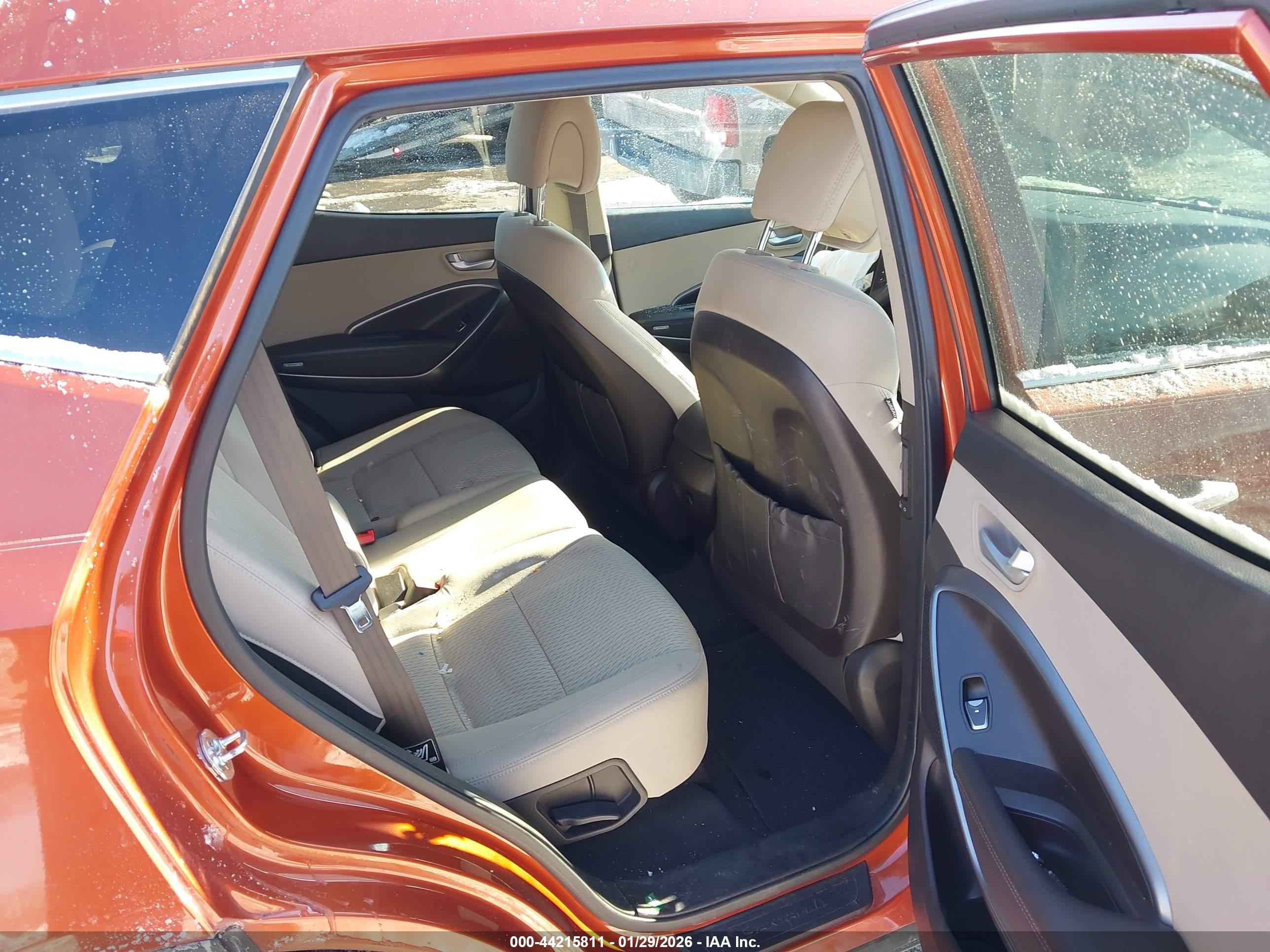 HYUNDAI SANTA image 8