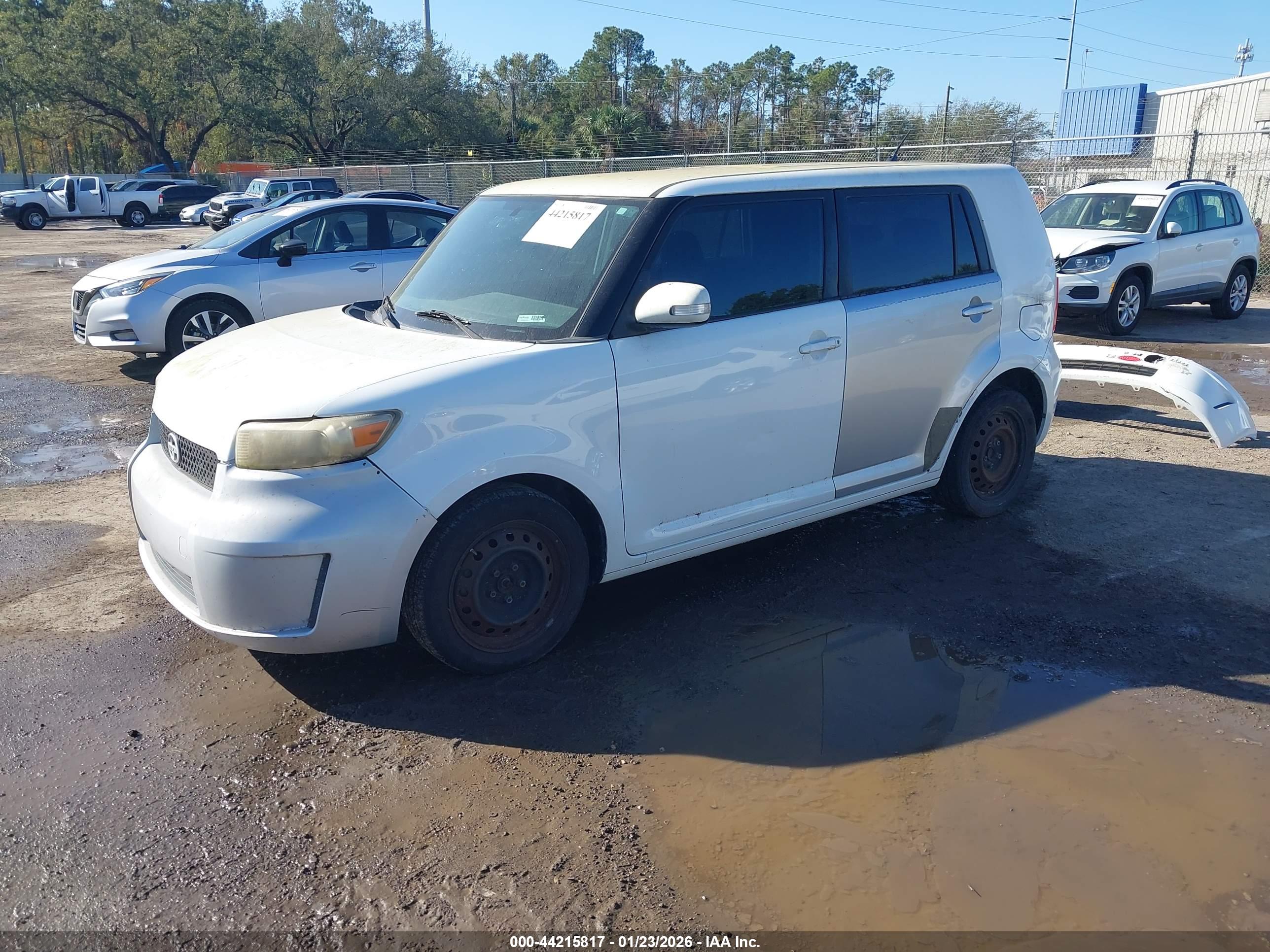 SCION XB image 2