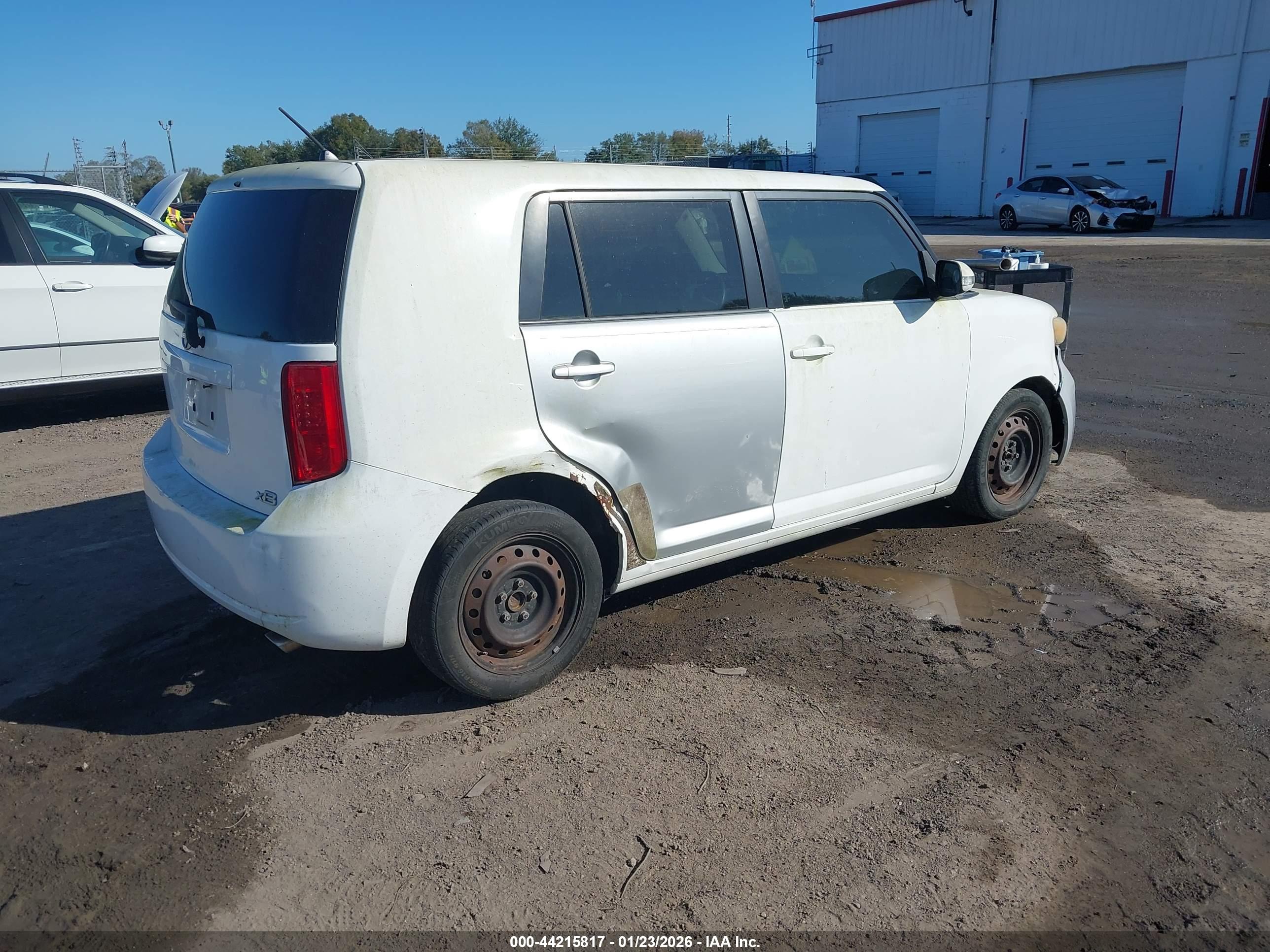 SCION XB image 4