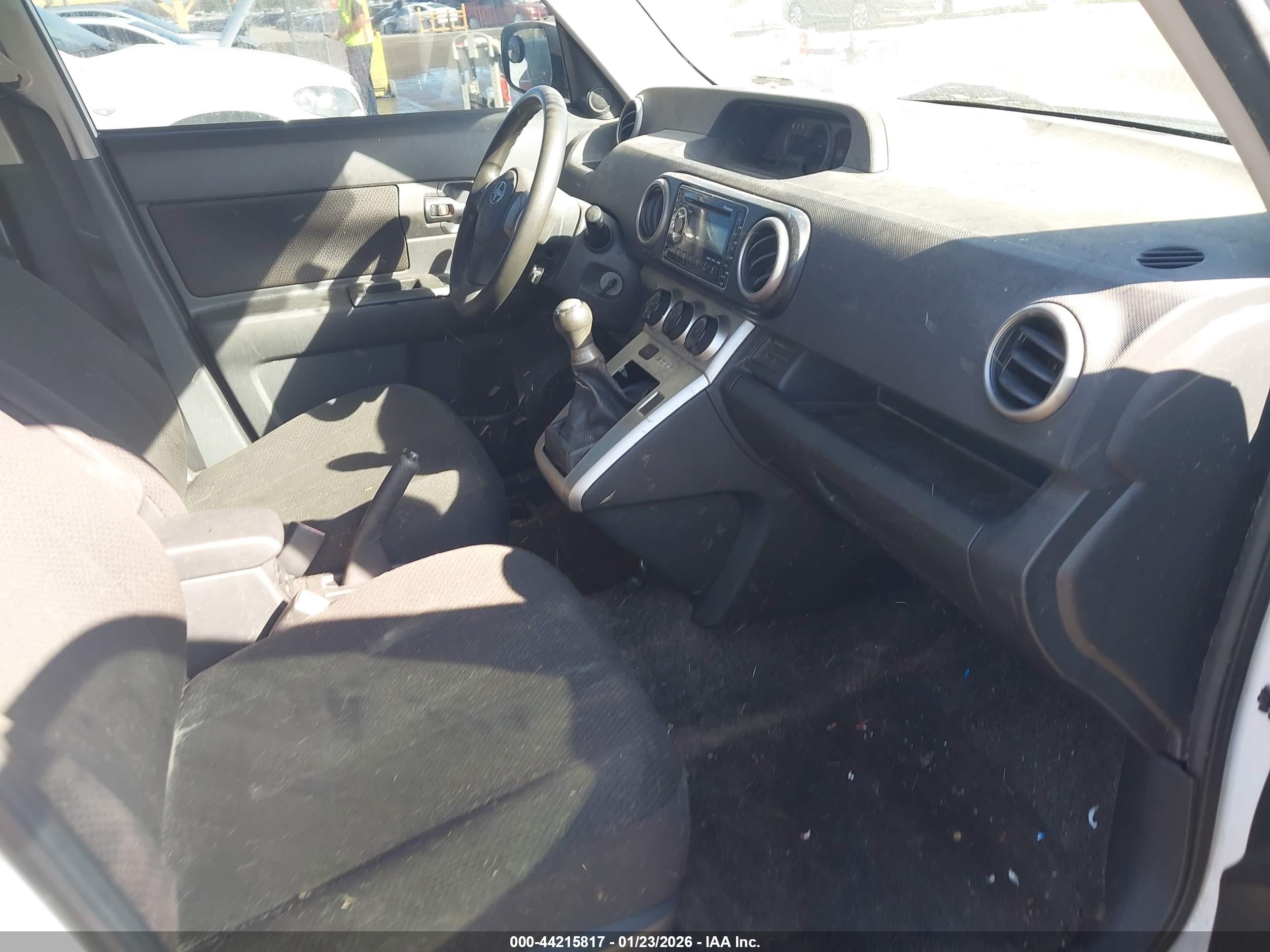 SCION XB image 5