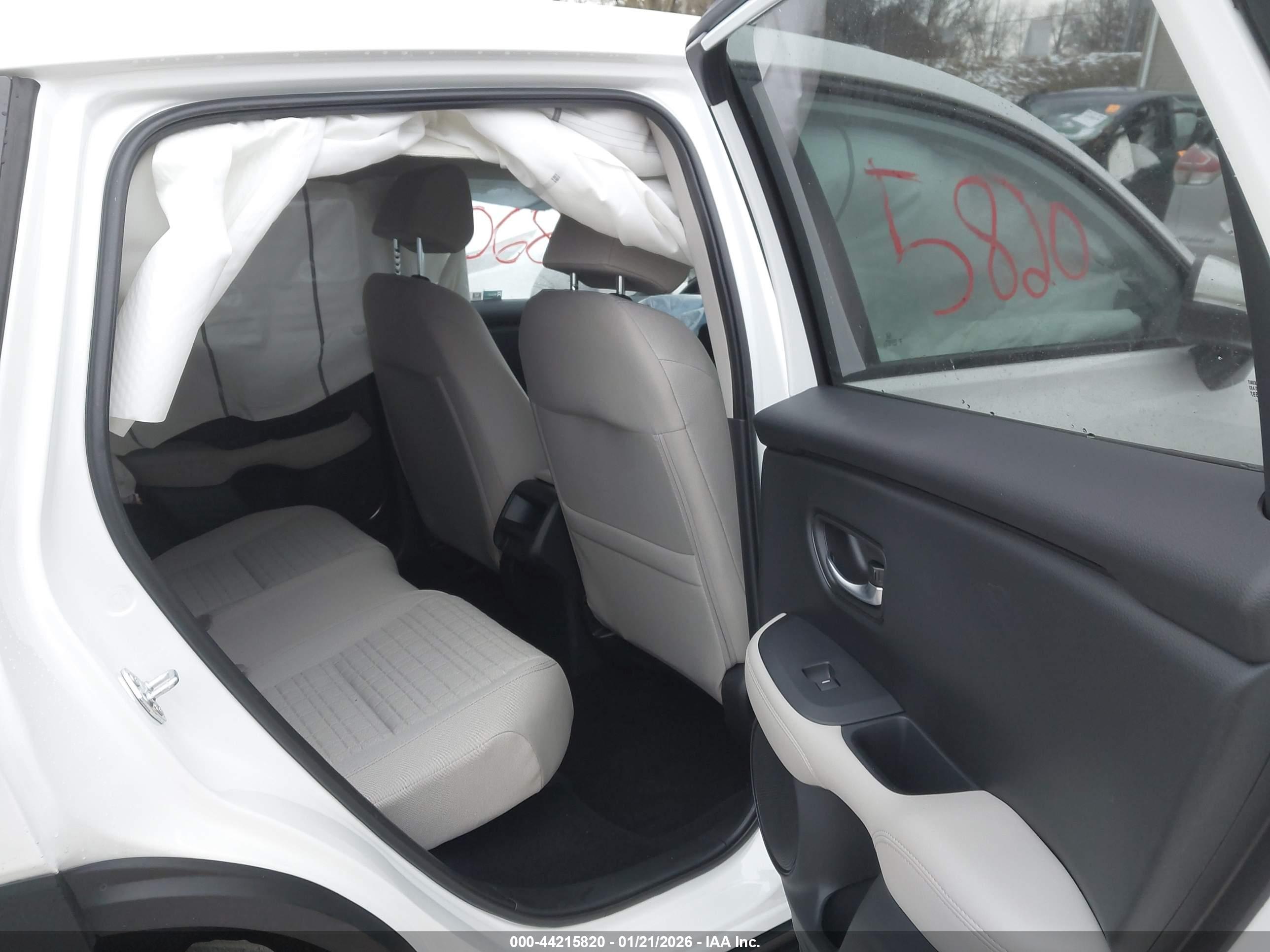 HONDA HR-V image 8