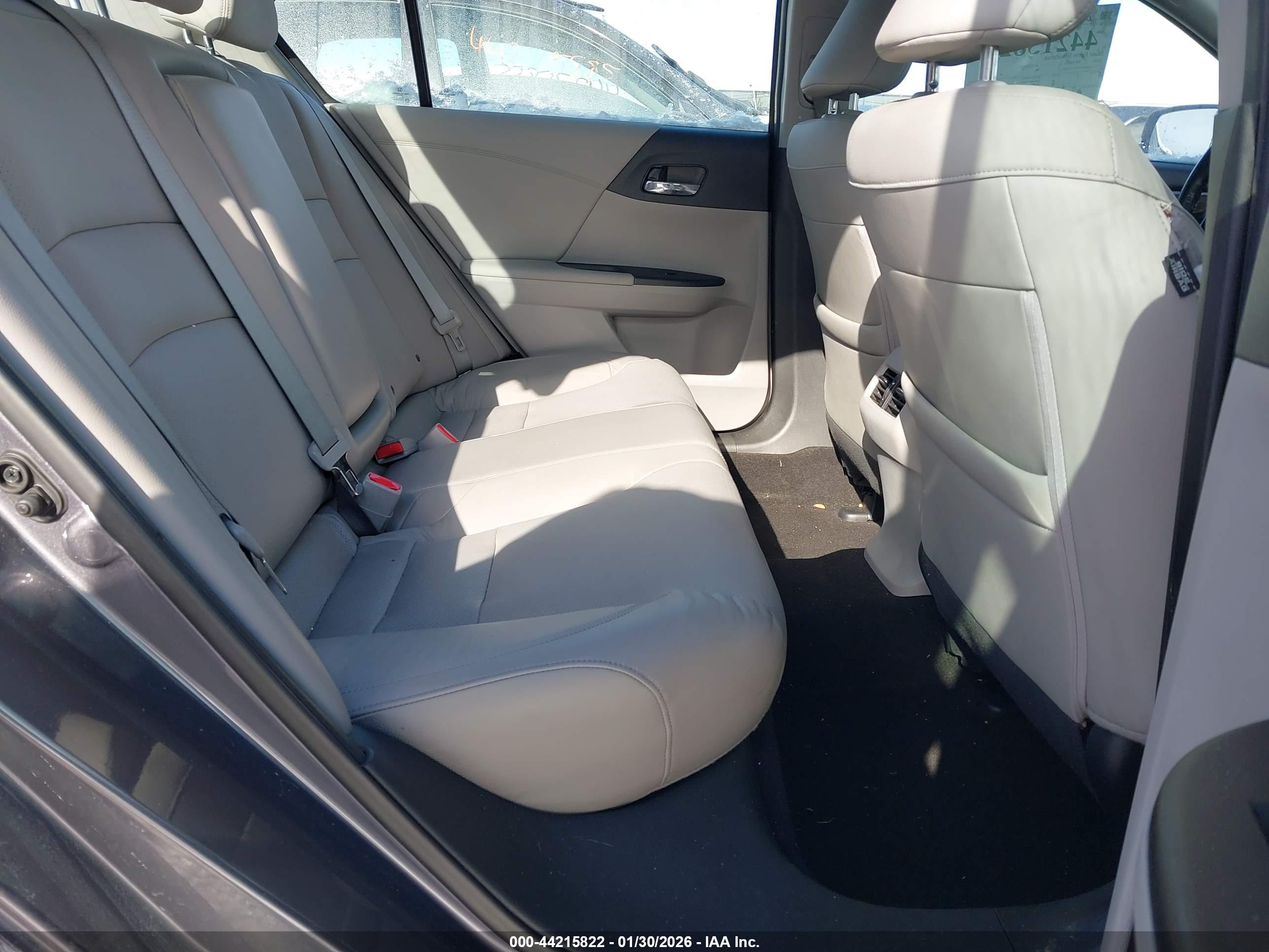 HONDA ACCORD image 8