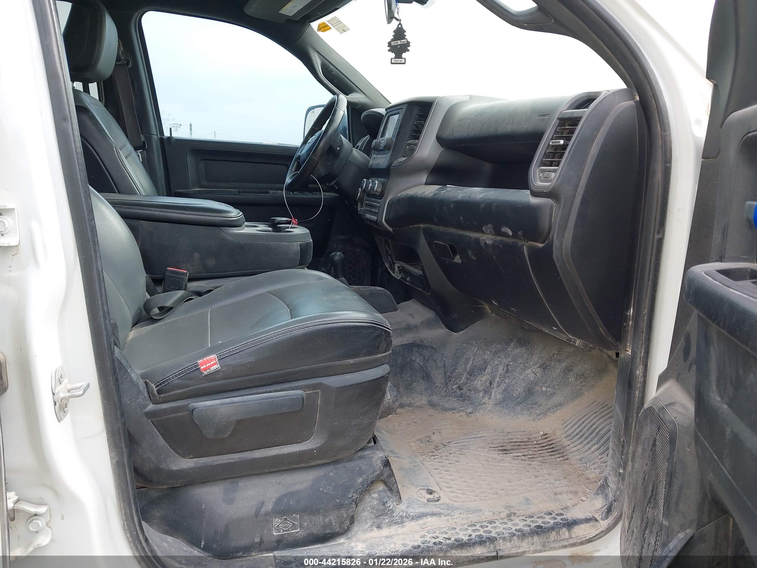 RAM 2500 image 5