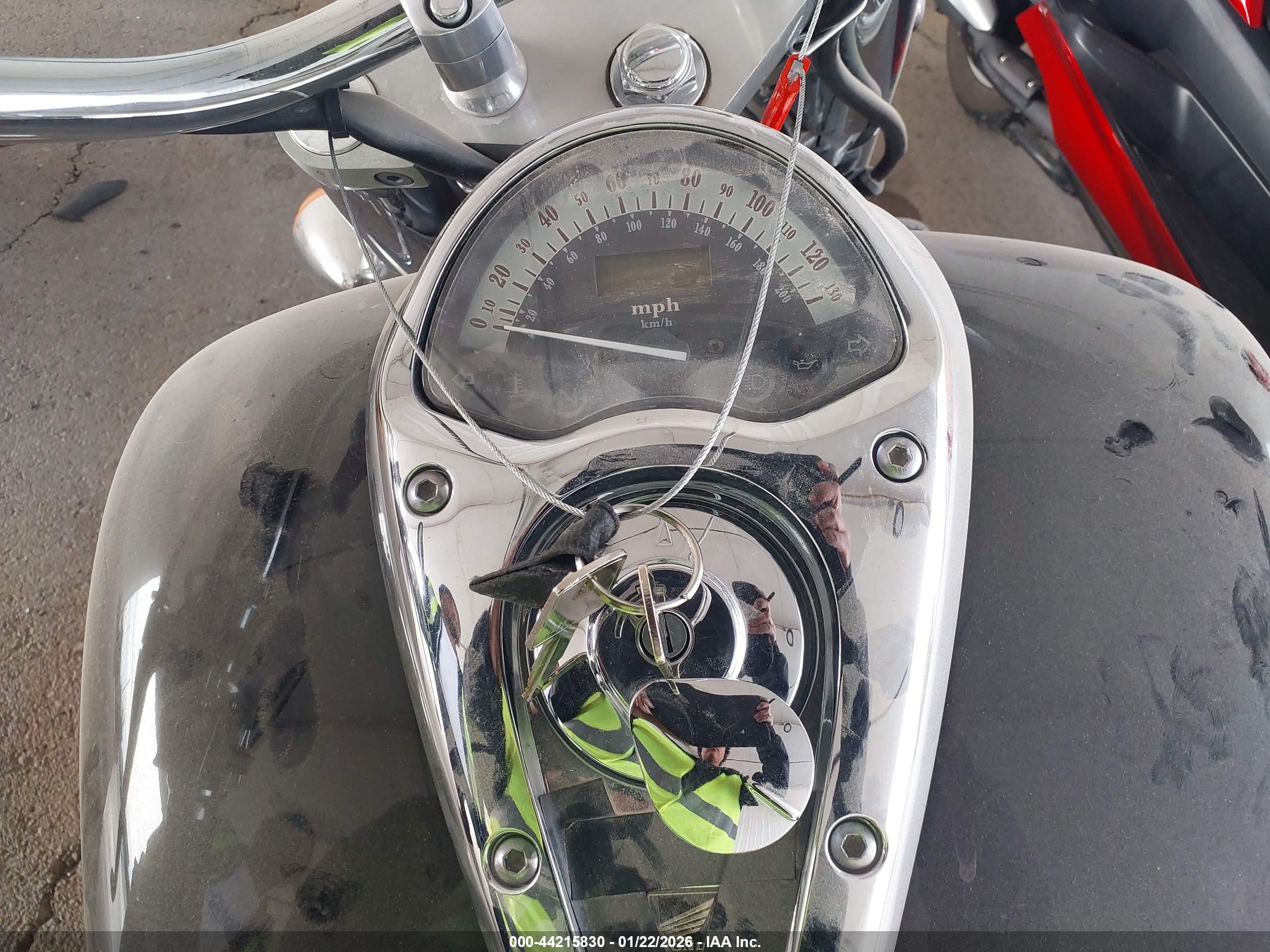 HONDA VT1300 image 7