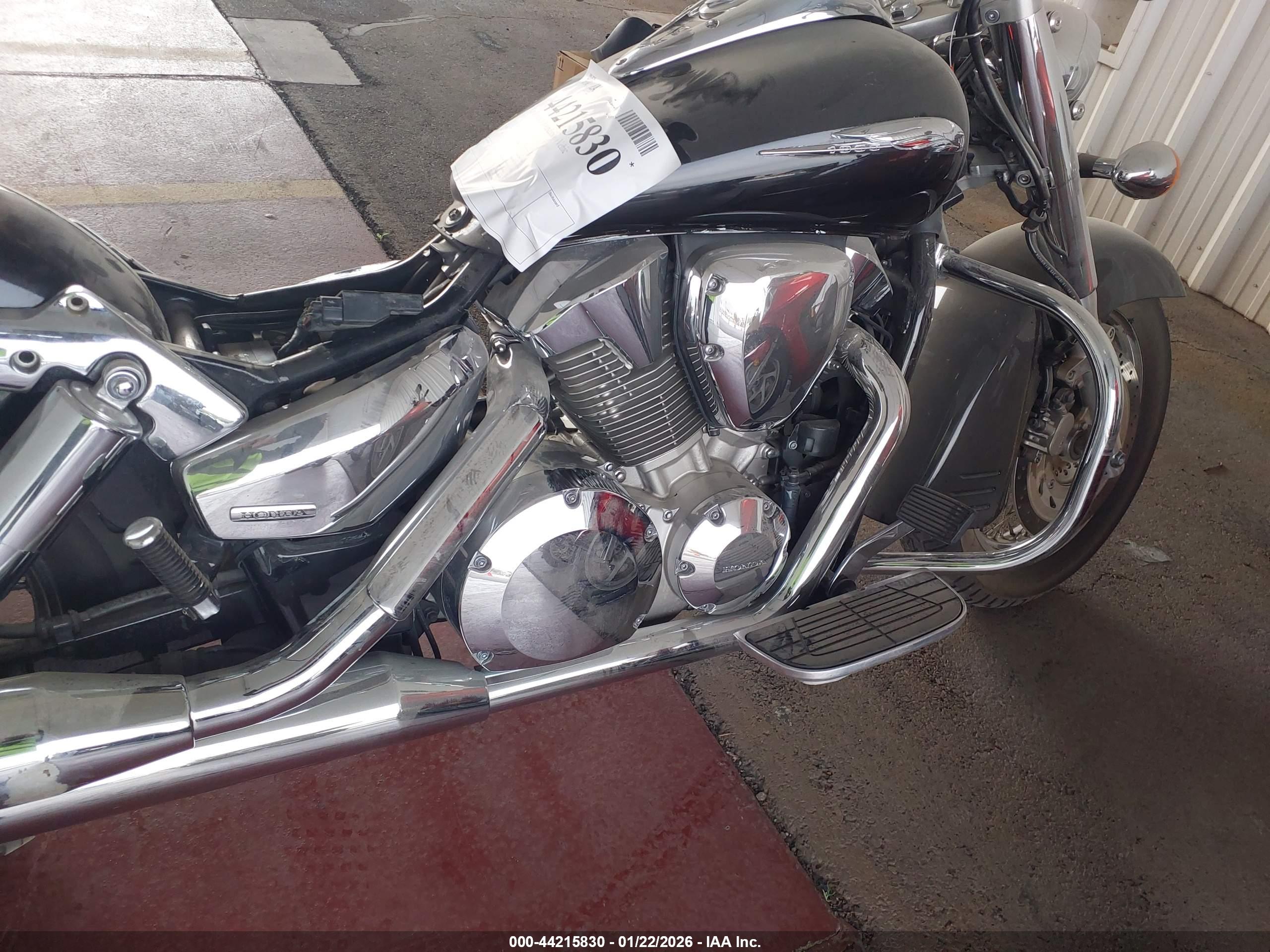 HONDA VT1300 image 8