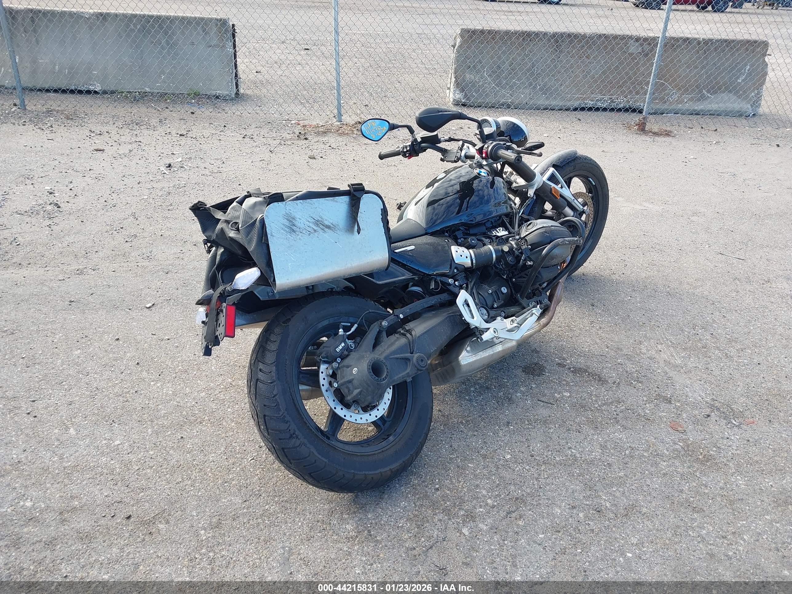 BMW R image 4